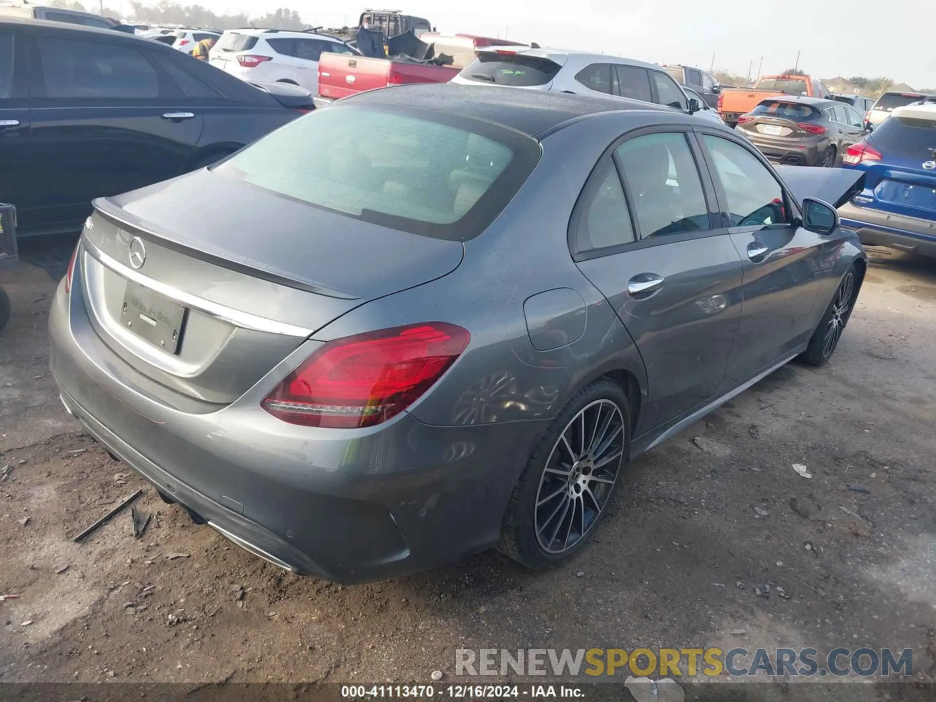 4 fotografías del automóvil dañado 55SWF8DB7LU326515 MERCEDES-BENZ C 300 2020