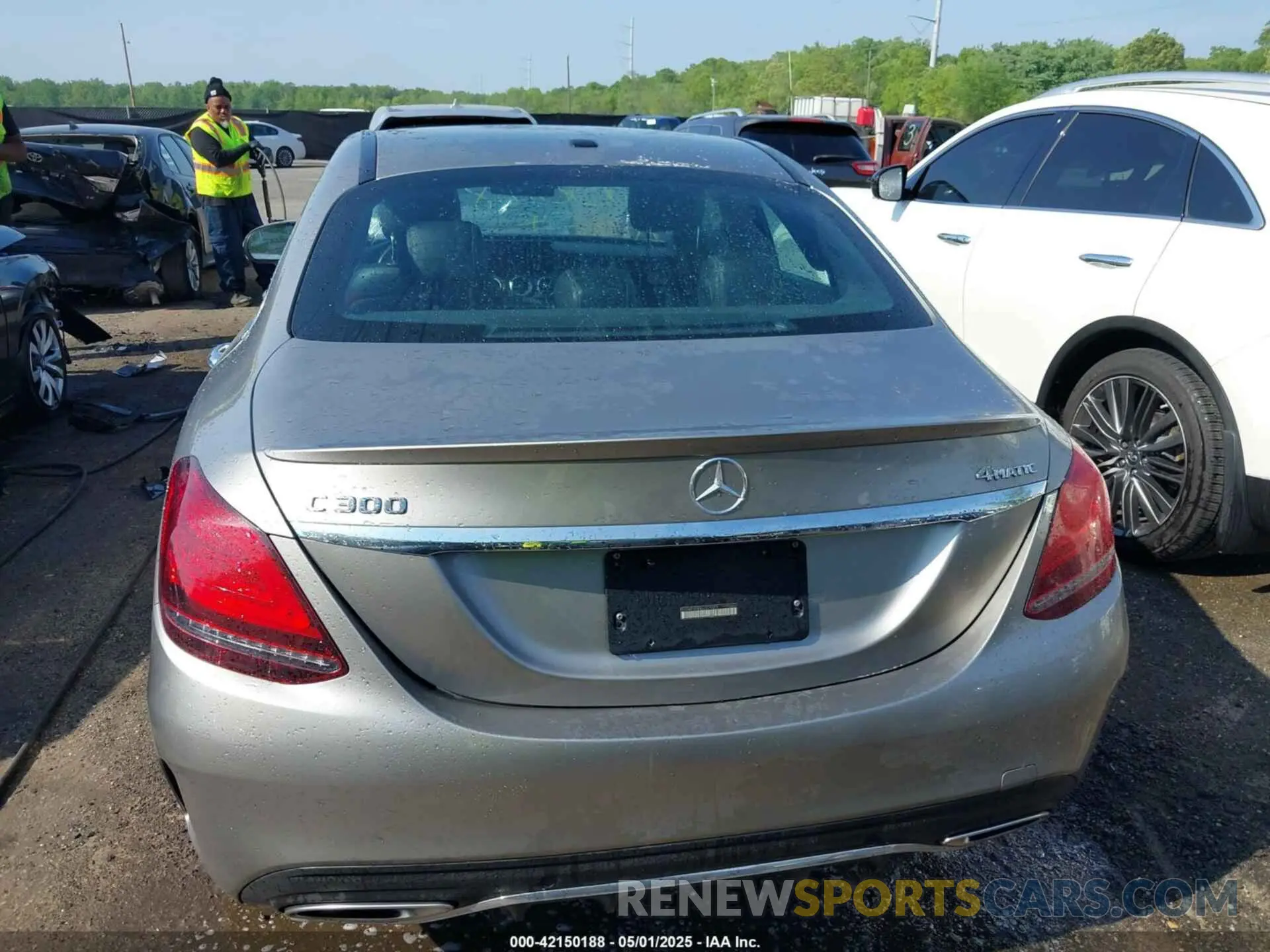 16 fotografías del automóvil dañado 55SWF8EB0LU329223 MERCEDES-BENZ C 300 2020