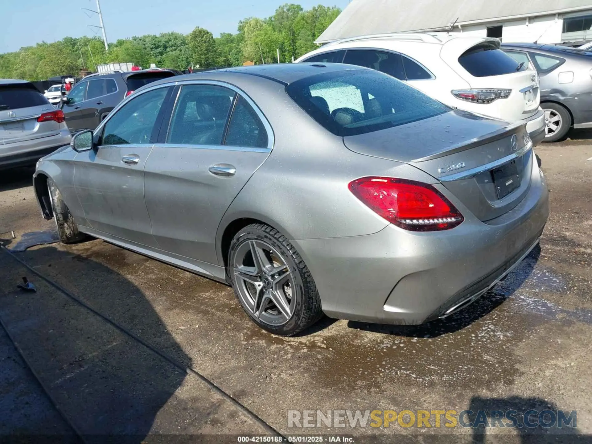 3 fotografías del automóvil dañado 55SWF8EB0LU329223 MERCEDES-BENZ C 300 2020