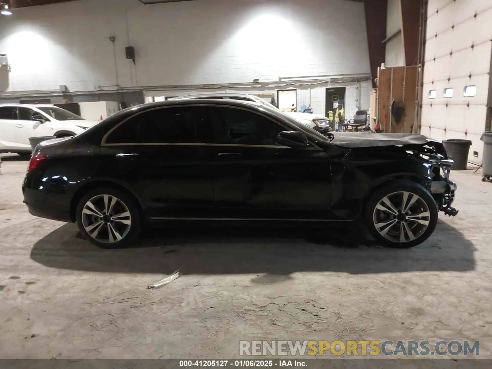 13 fotografías del automóvil dañado 55SWF8EB3LU327384 MERCEDES-BENZ C 300 2020