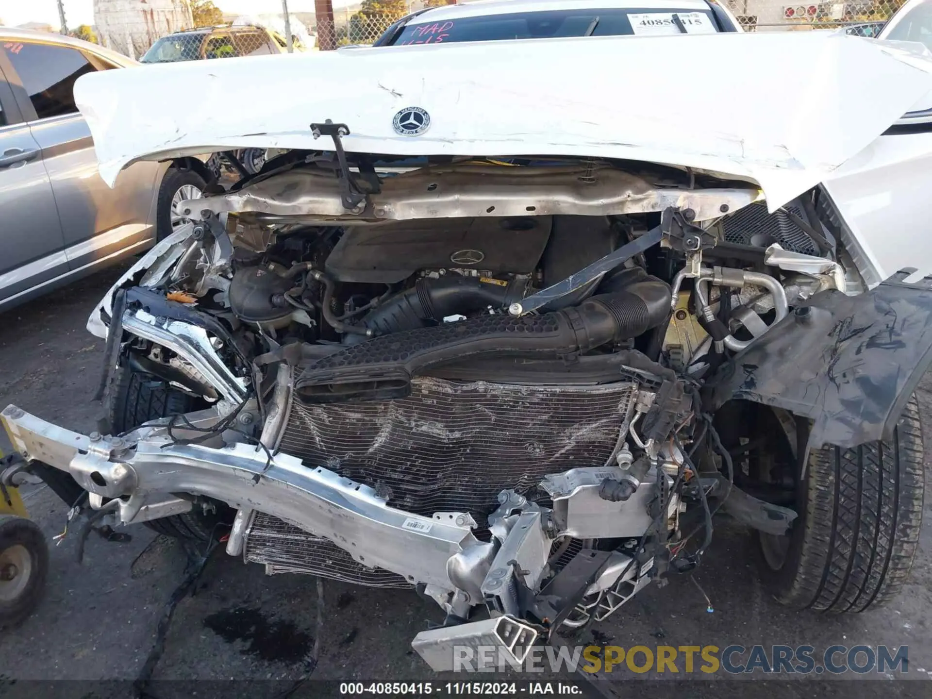 6 fotografías del automóvil dañado W1KWF8DB0LR572467 MERCEDES-BENZ C 300 2020