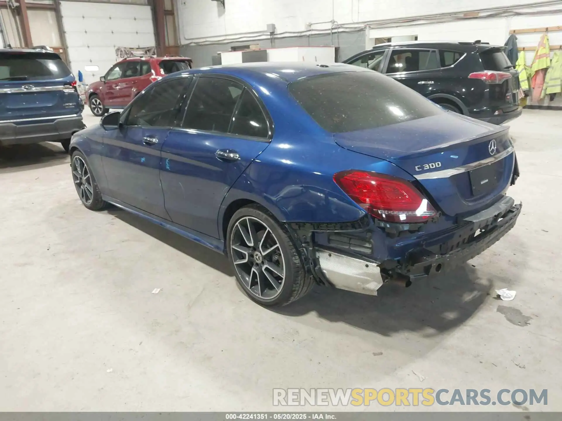 3 fotografías del automóvil dañado W1KWF8DB5LR569967 MERCEDES-BENZ C 300 2020
