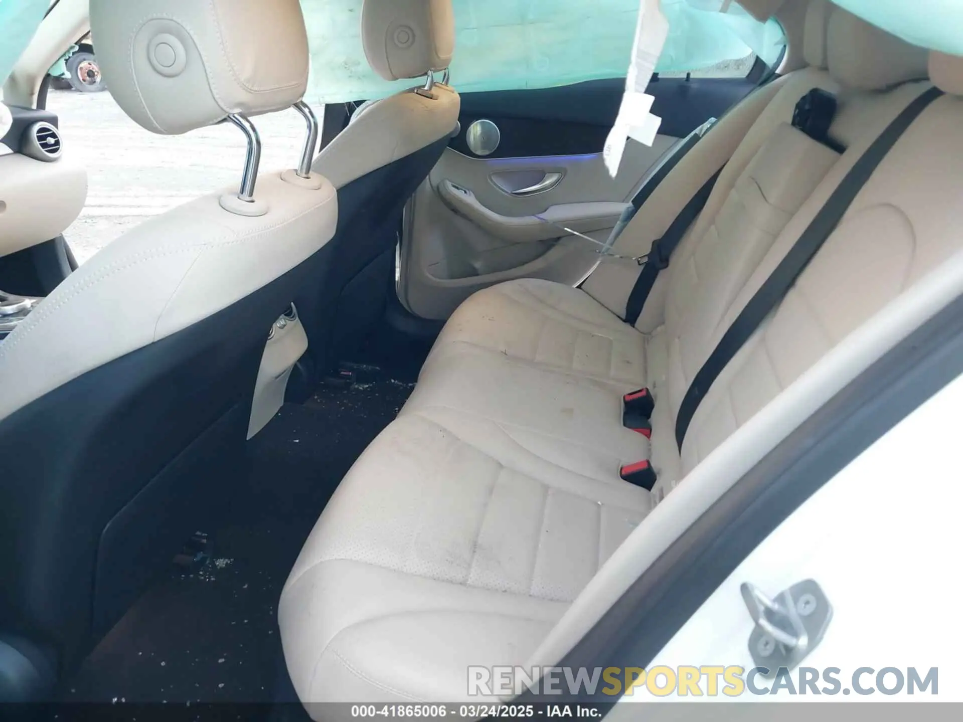 8 fotografías del automóvil dañado W1KWF8DB6LR574594 MERCEDES-BENZ C 300 2020