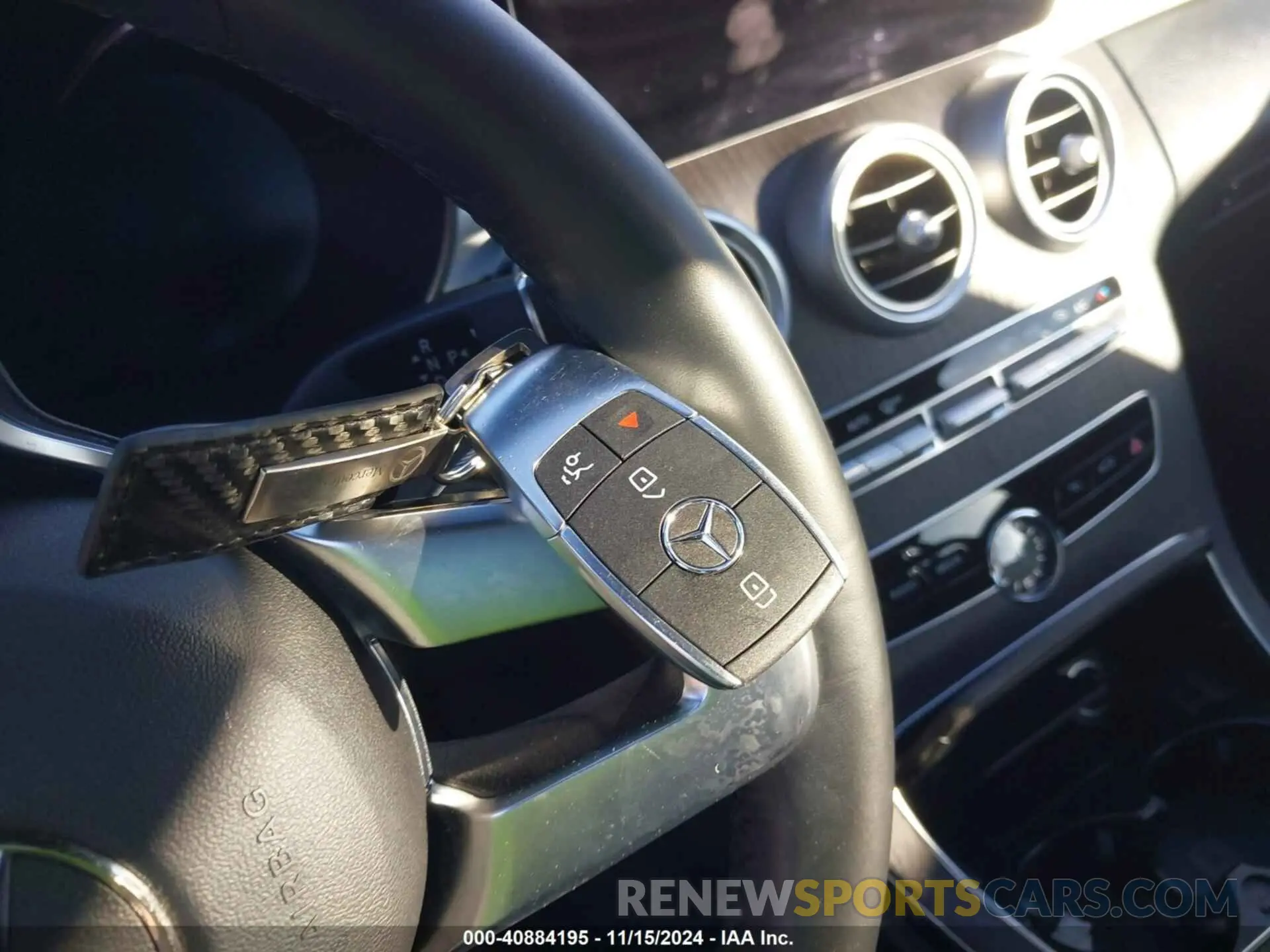 11 fotografías del automóvil dañado W1KWF8EB3LR593778 MERCEDES-BENZ C 300 2020