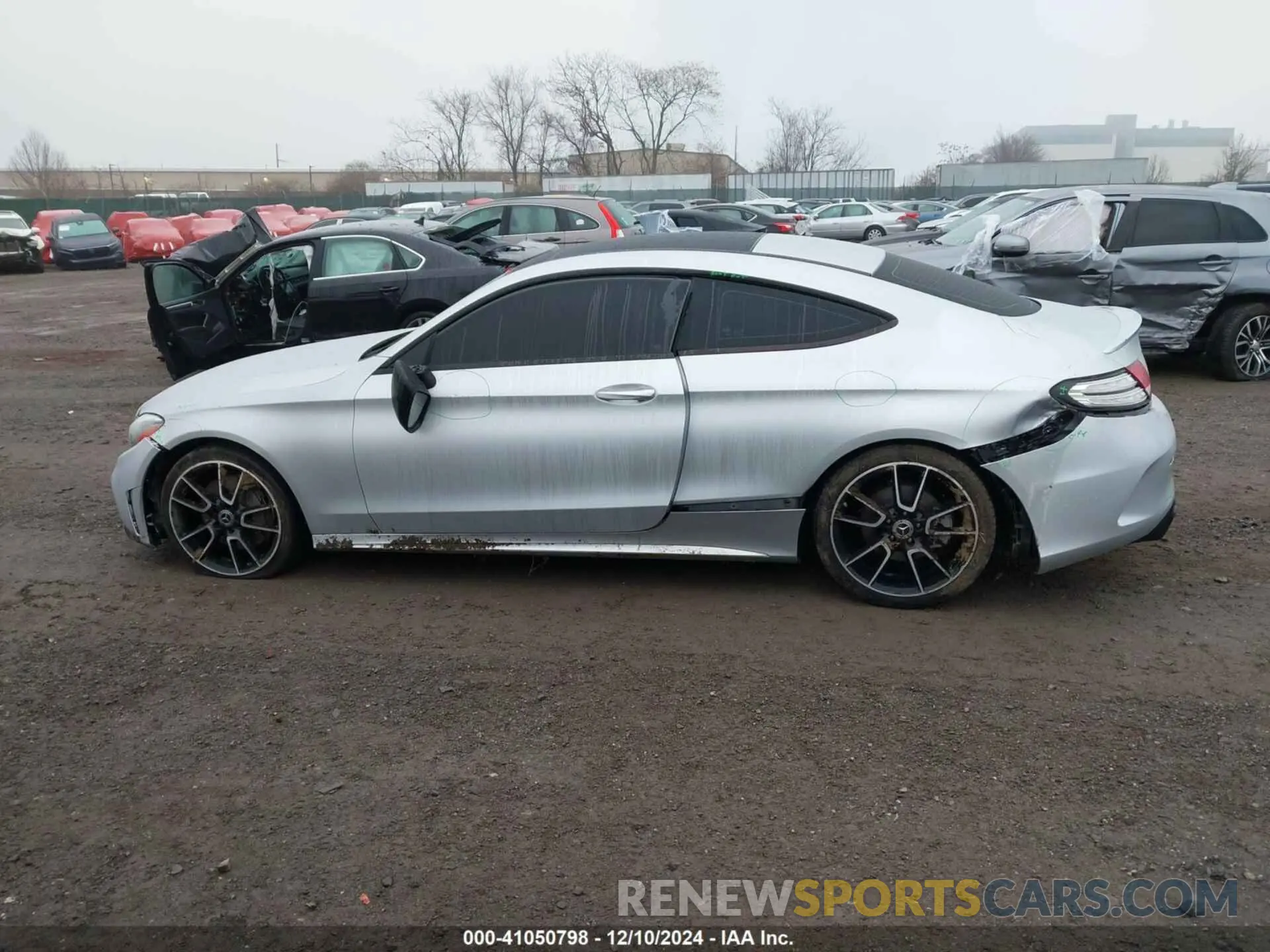 14 fotografías del automóvil dañado W1KWJ8DB4LF982558 MERCEDES-BENZ C 300 2020
