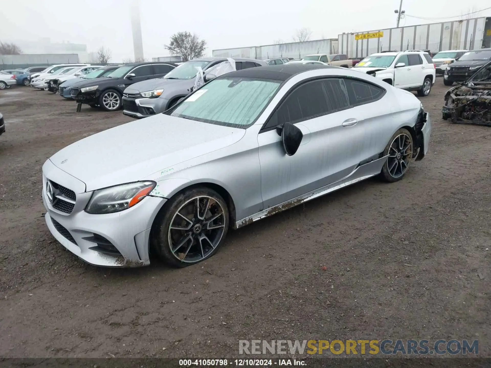 2 fotografías del automóvil dañado W1KWJ8DB4LF982558 MERCEDES-BENZ C 300 2020