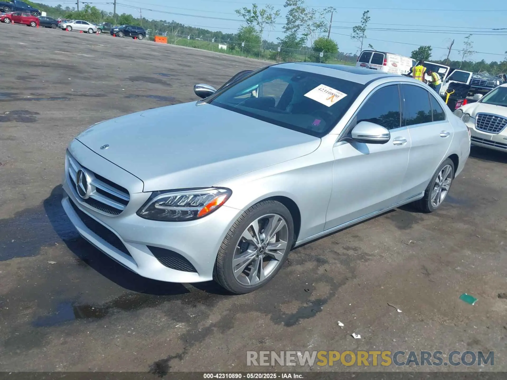 2 fotografías del automóvil dañado WDDWF8DB0LR553935 MERCEDES-BENZ C 300 2020
