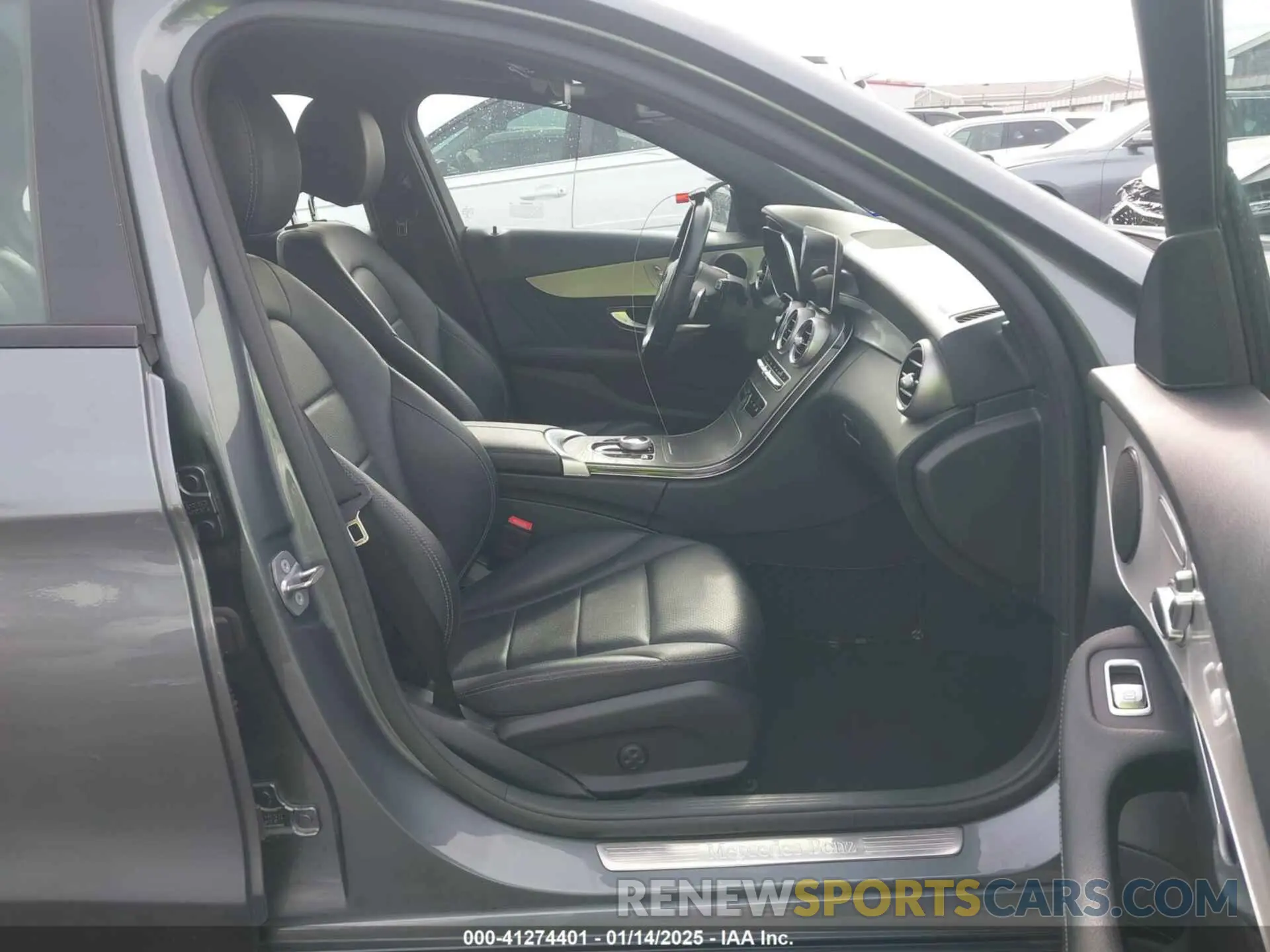 5 fotografías del automóvil dañado WDDWF8DB3LR558241 MERCEDES-BENZ C 300 2020