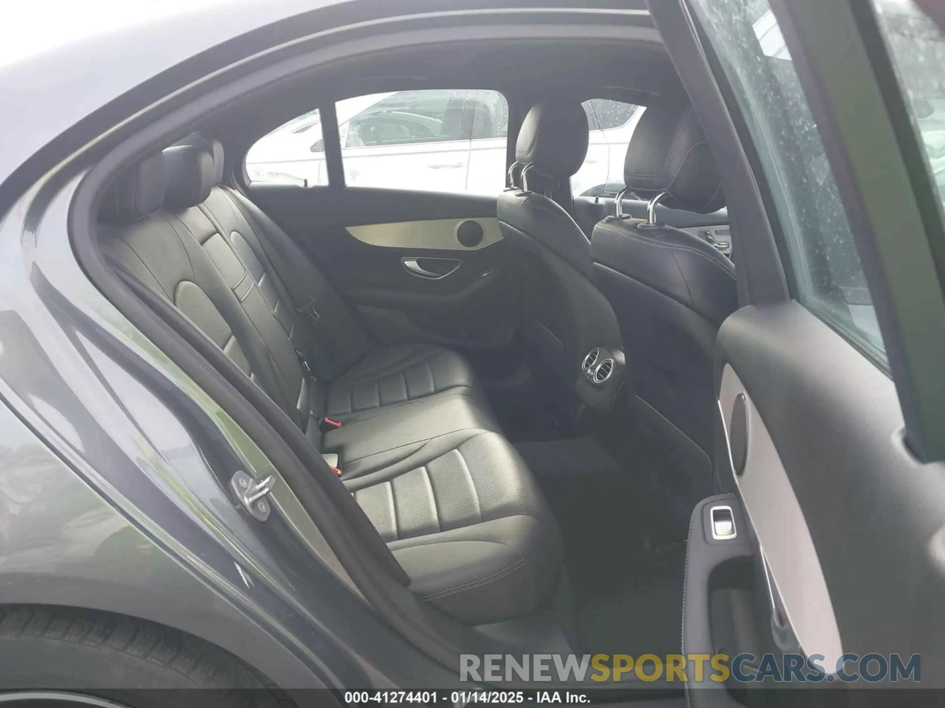 8 fotografías del automóvil dañado WDDWF8DB3LR558241 MERCEDES-BENZ C 300 2020