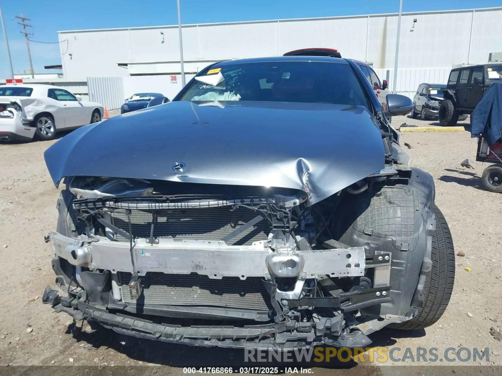 13 fotografías del automóvil dañado WDDWF8DB4LR528911 MERCEDES-BENZ C 300 2020
