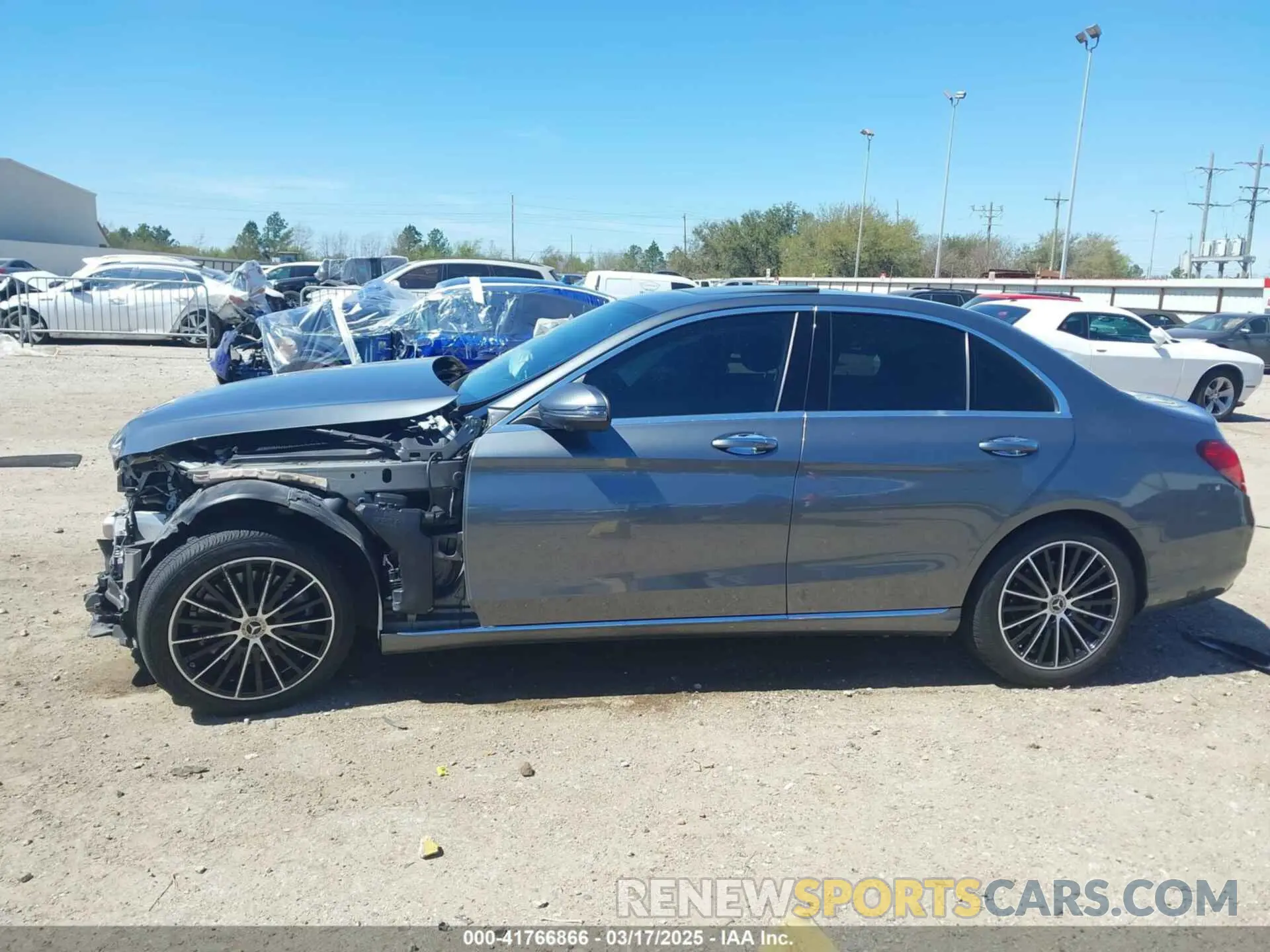 15 fotografías del automóvil dañado WDDWF8DB4LR528911 MERCEDES-BENZ C 300 2020
