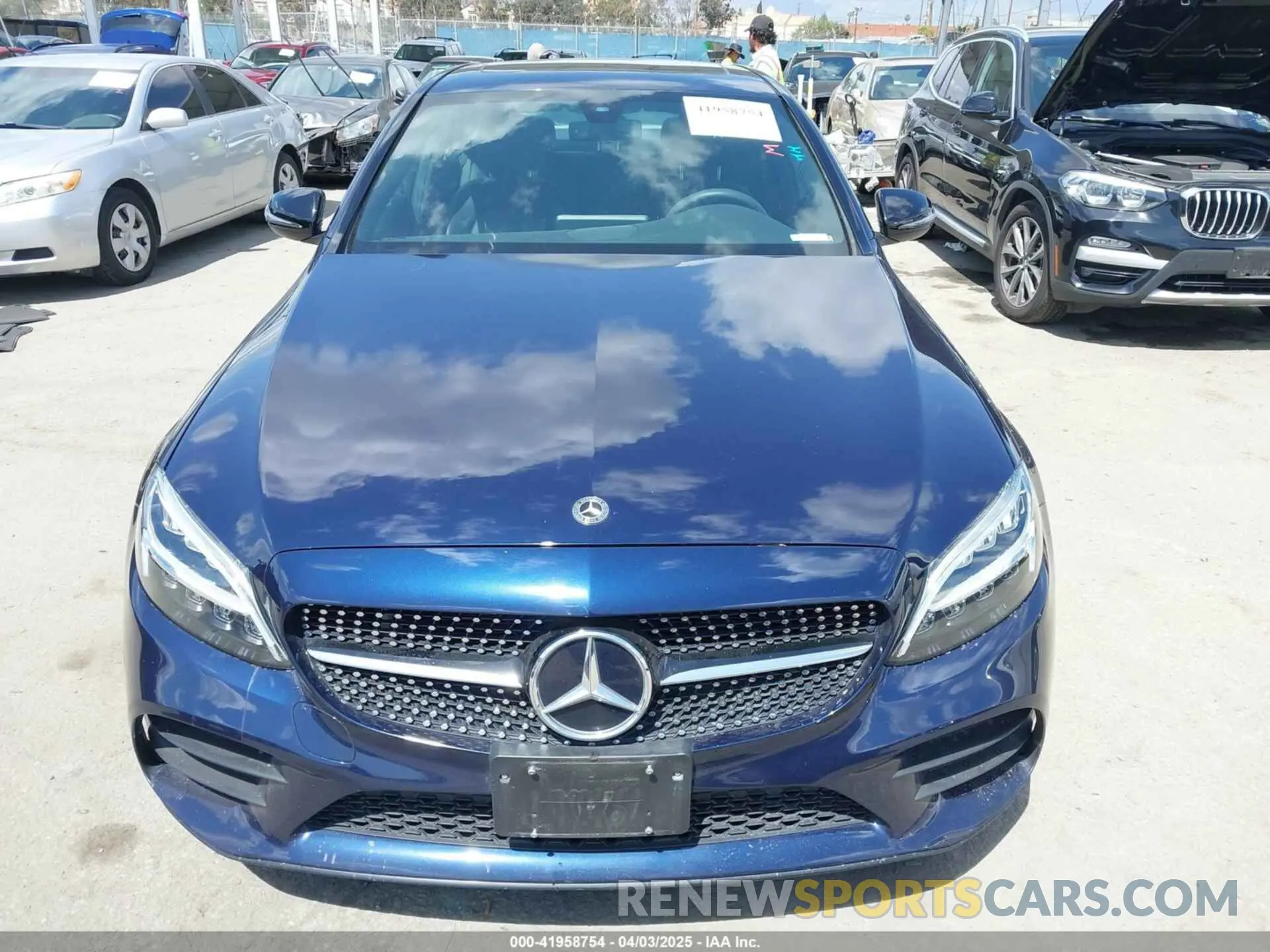 12 fotografías del automóvil dañado WDDWF8DB6LR527033 MERCEDES-BENZ C 300 2020