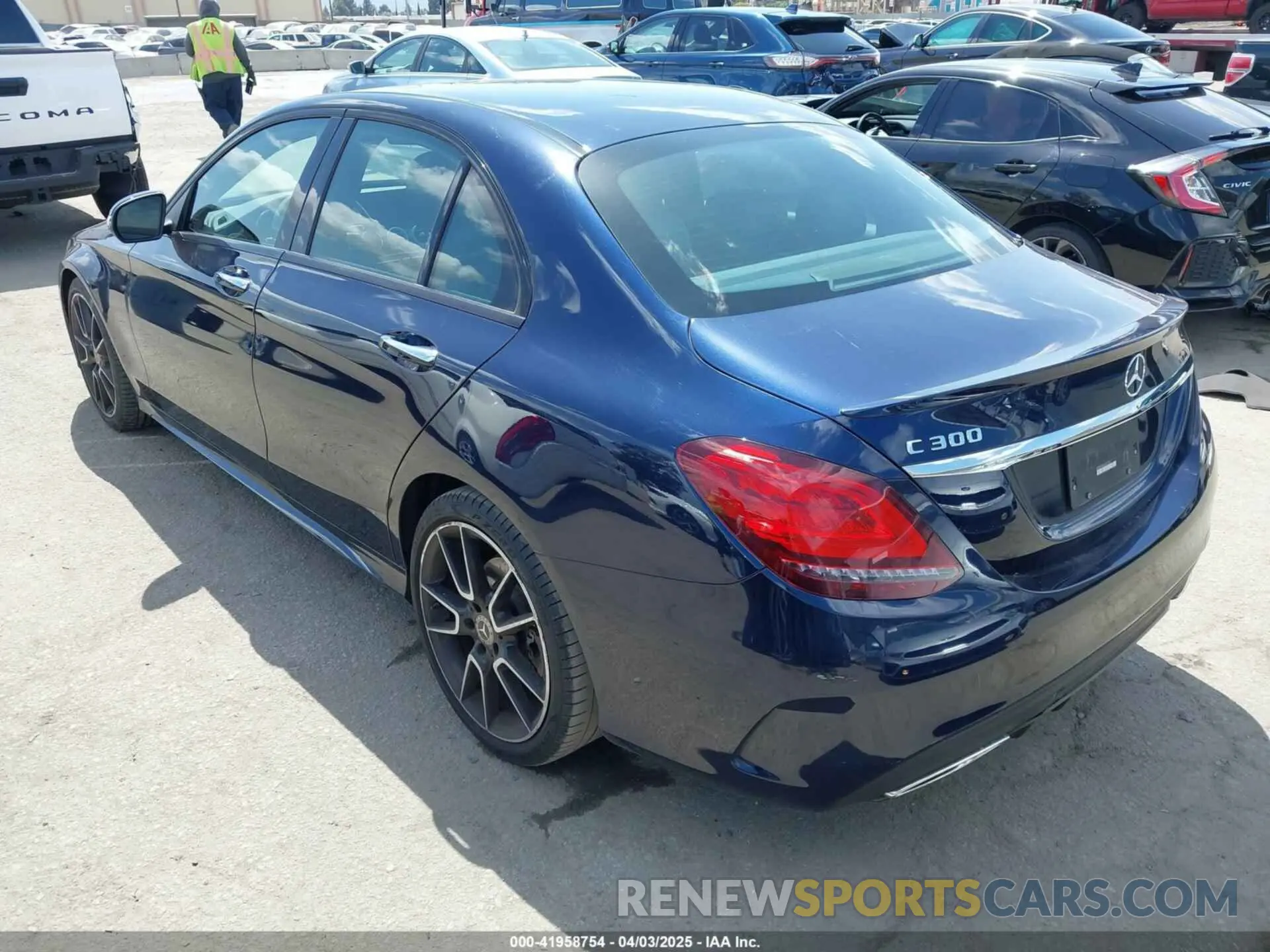 3 fotografías del automóvil dañado WDDWF8DB6LR527033 MERCEDES-BENZ C 300 2020