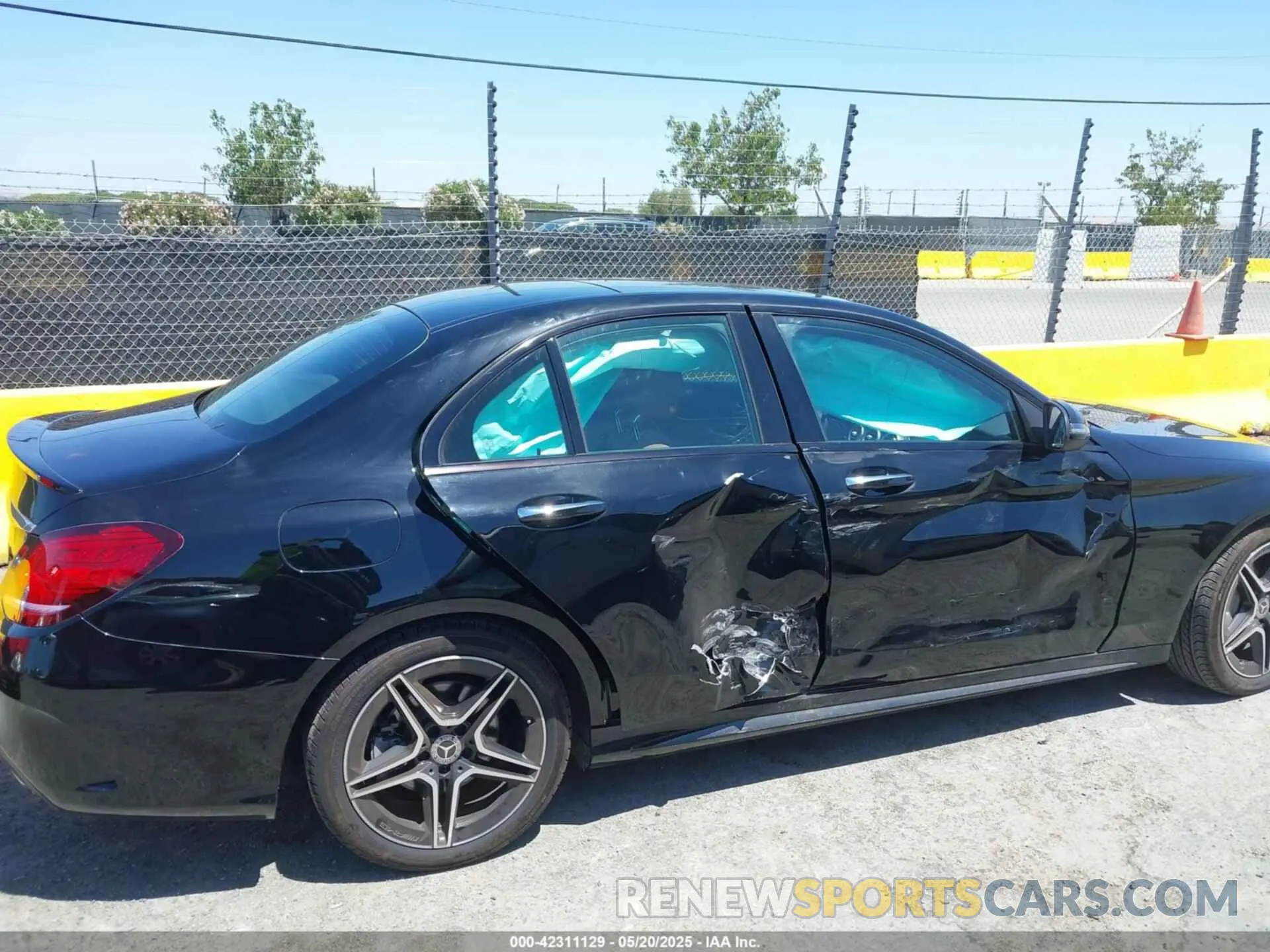 6 fotografías del automóvil dañado WDDWF8DB7LR561868 MERCEDES-BENZ C 300 2020