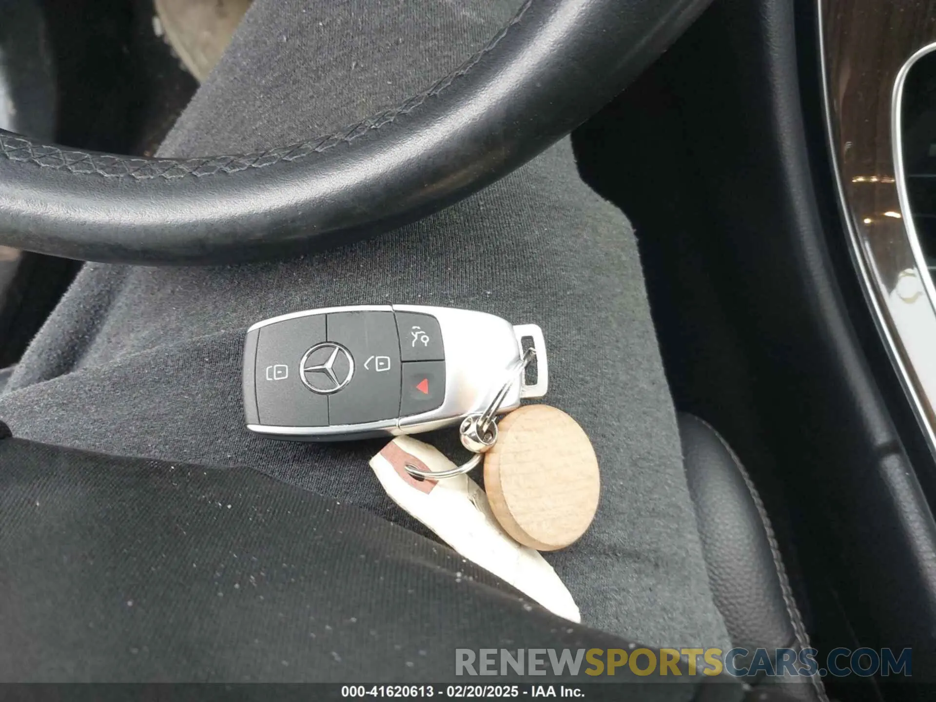 11 fotografías del automóvil dañado WDDWF8EB0LR560804 MERCEDES-BENZ C 300 2020