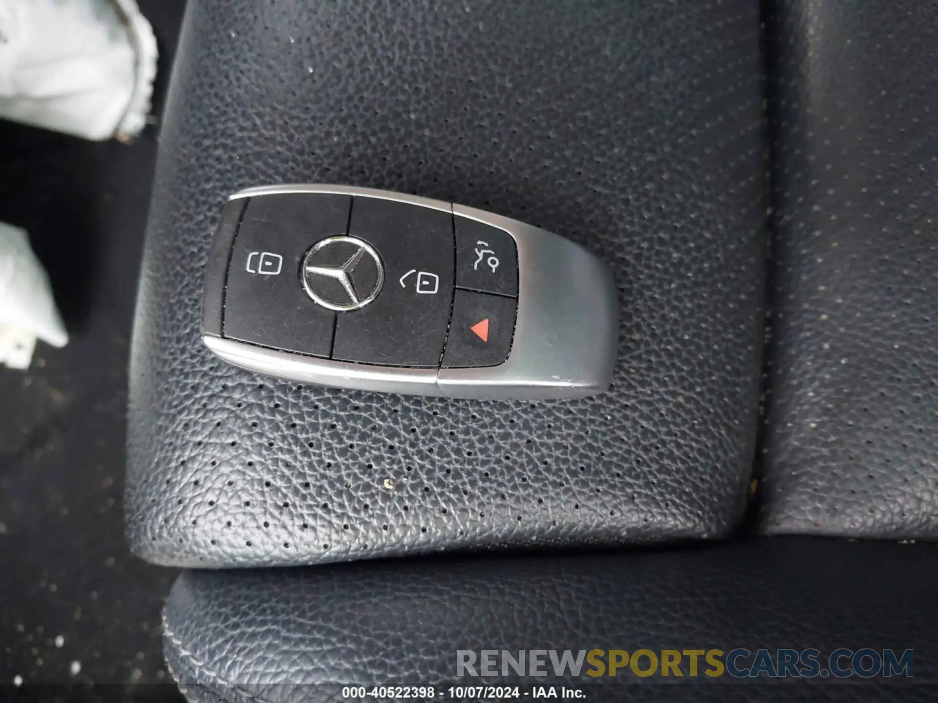 11 fotografías del automóvil dañado WDDWJ8DB0LF948133 MERCEDES-BENZ C 300 2020