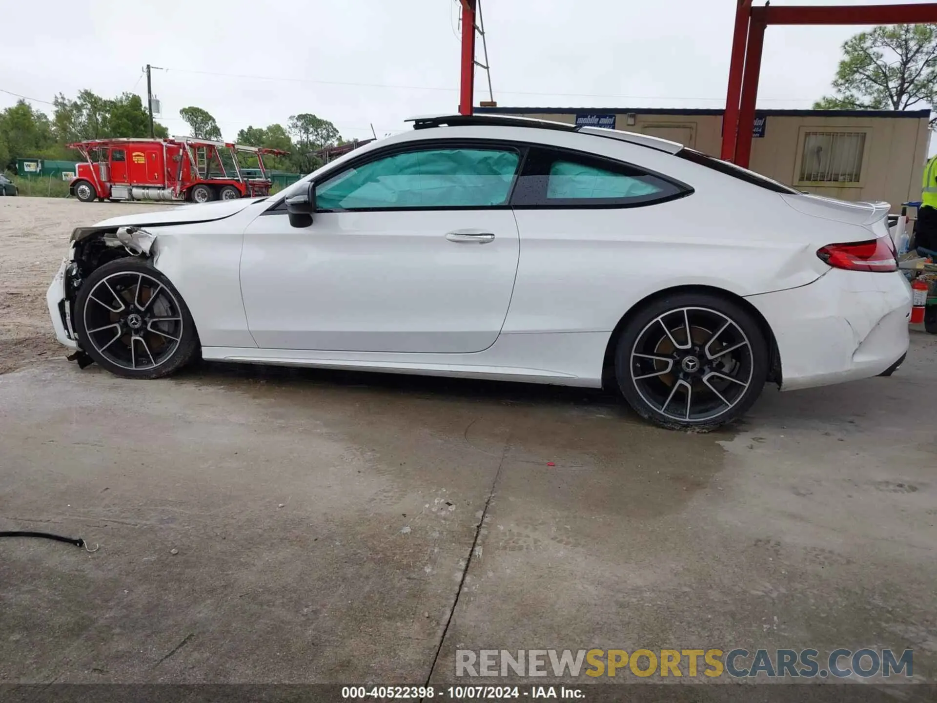 14 fotografías del automóvil dañado WDDWJ8DB0LF948133 MERCEDES-BENZ C 300 2020