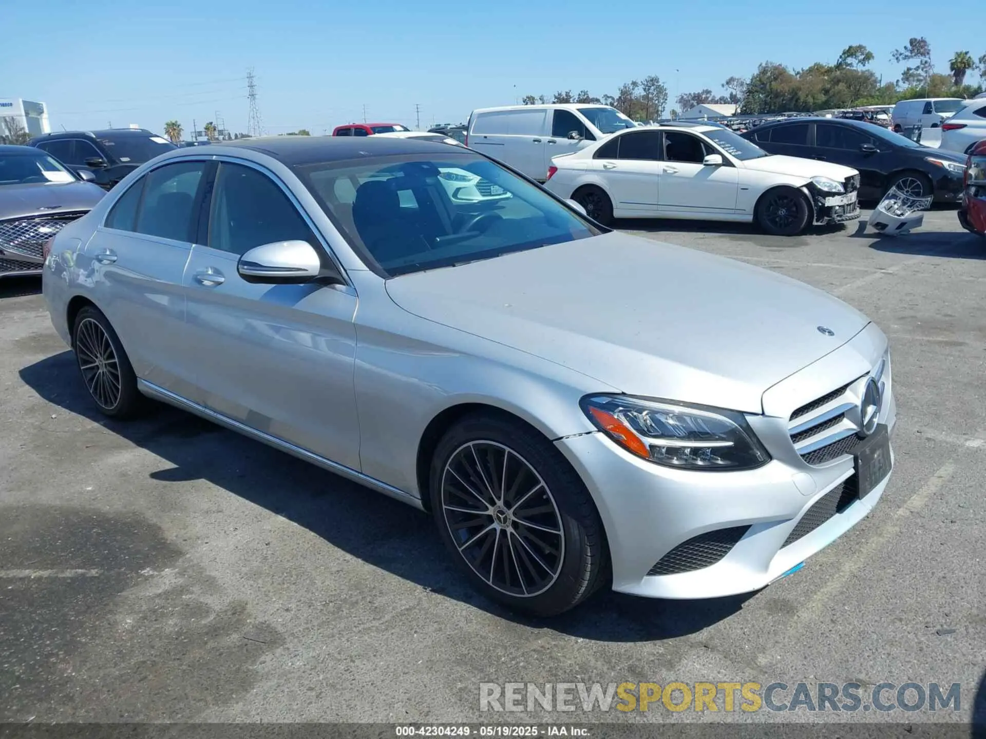 1 fotografías del automóvil dañado W1KWF8DB0MR634709 MERCEDES-BENZ C 300 2021