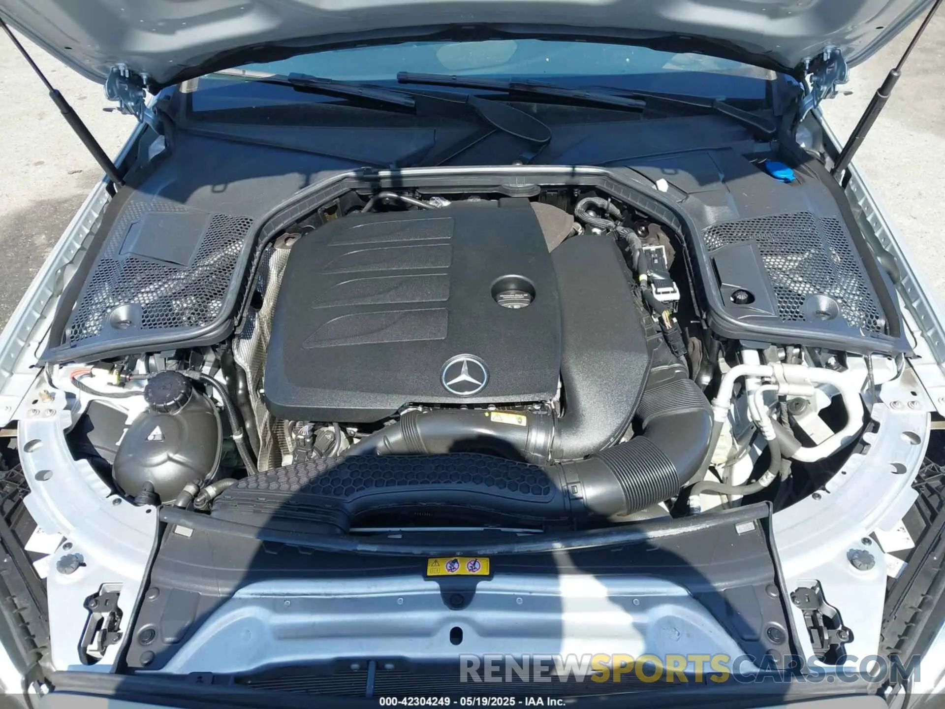 10 fotografías del automóvil dañado W1KWF8DB0MR634709 MERCEDES-BENZ C 300 2021