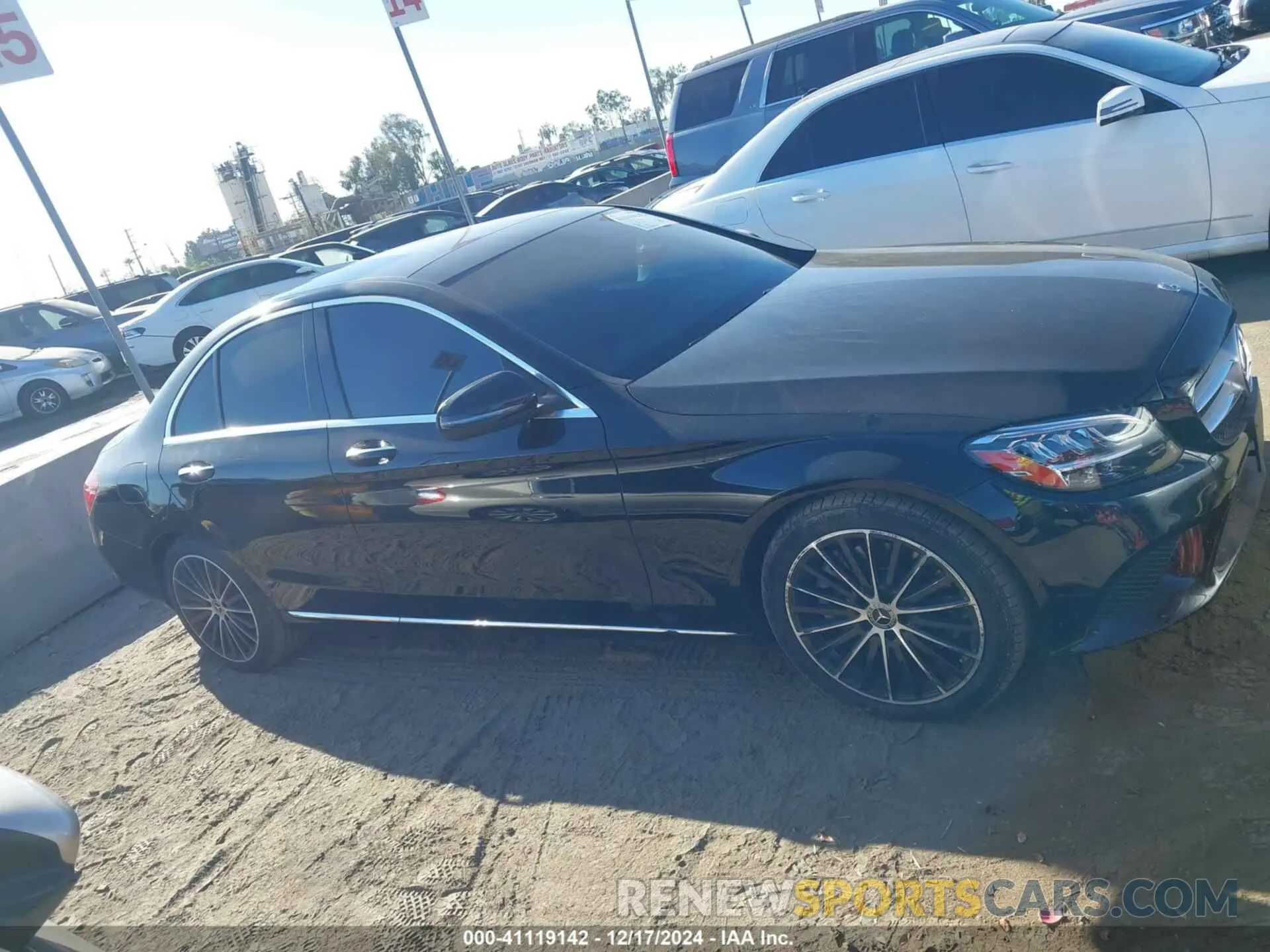 14 fotografías del automóvil dañado W1KWF8DB1MR609950 MERCEDES-BENZ C 300 2021