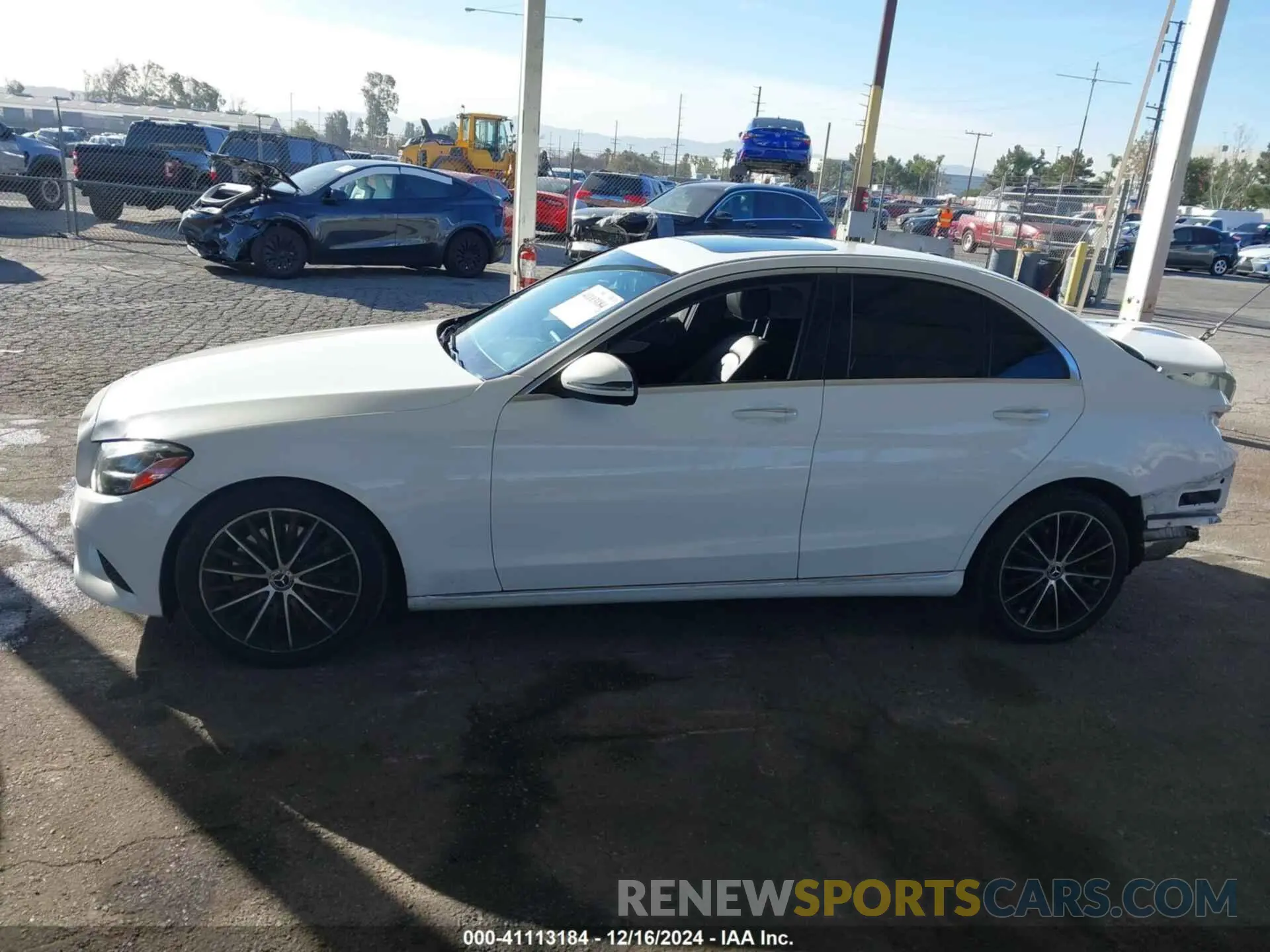 15 fotografías del automóvil dañado W1KWF8DB1MR645766 MERCEDES-BENZ C 300 2021