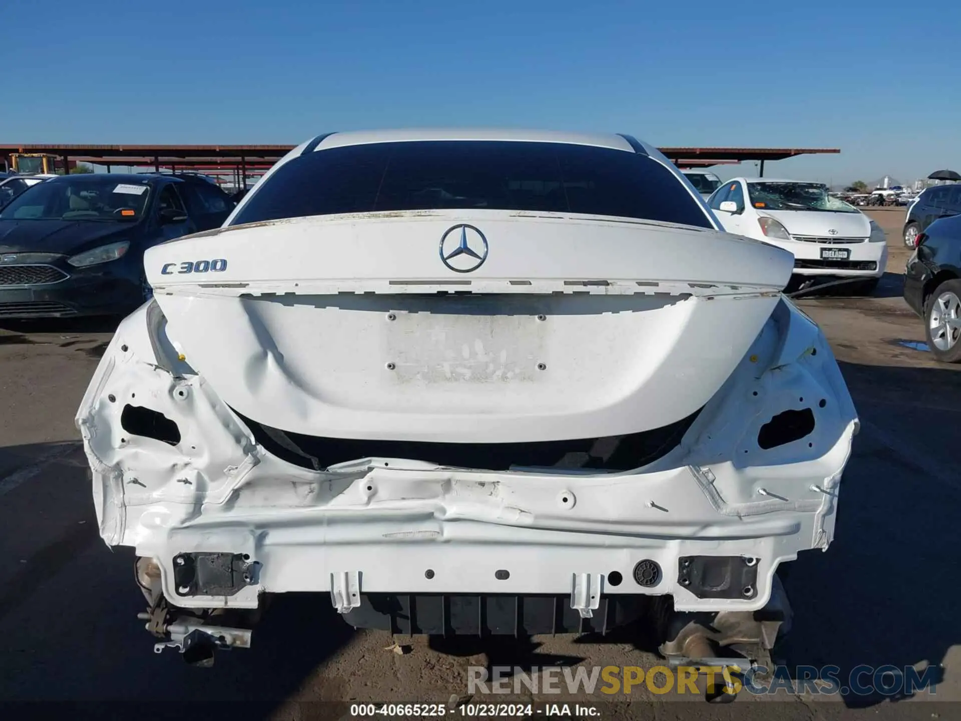 17 fotografías del automóvil dañado W1KWF8DB3MR625454 MERCEDES-BENZ C 300 2021