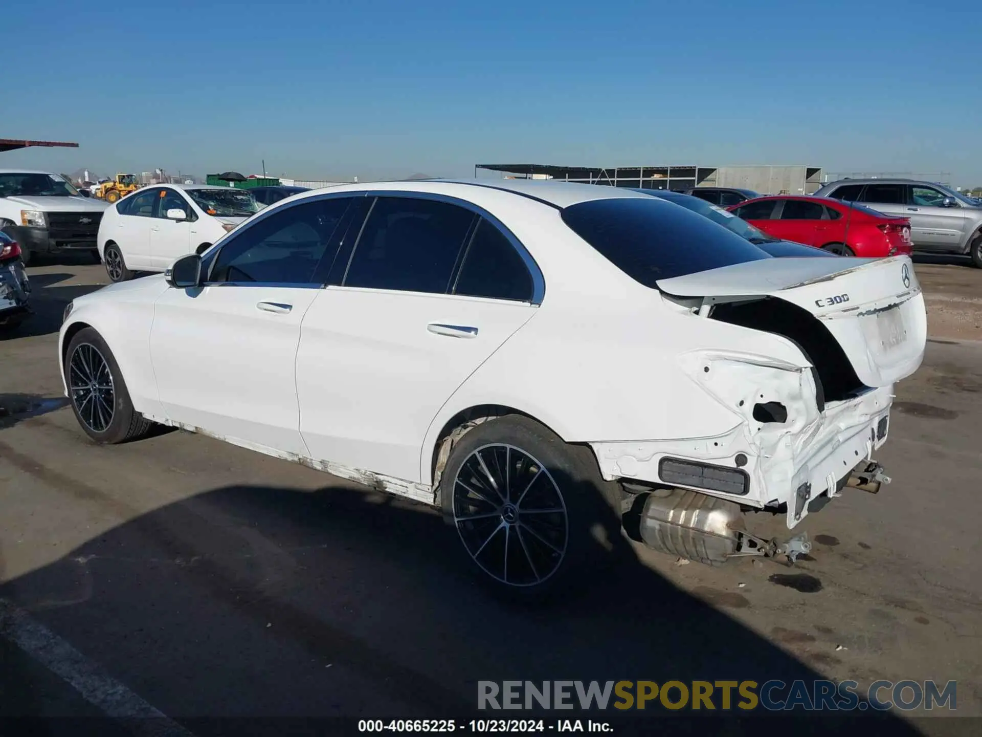 3 fotografías del automóvil dañado W1KWF8DB3MR625454 MERCEDES-BENZ C 300 2021