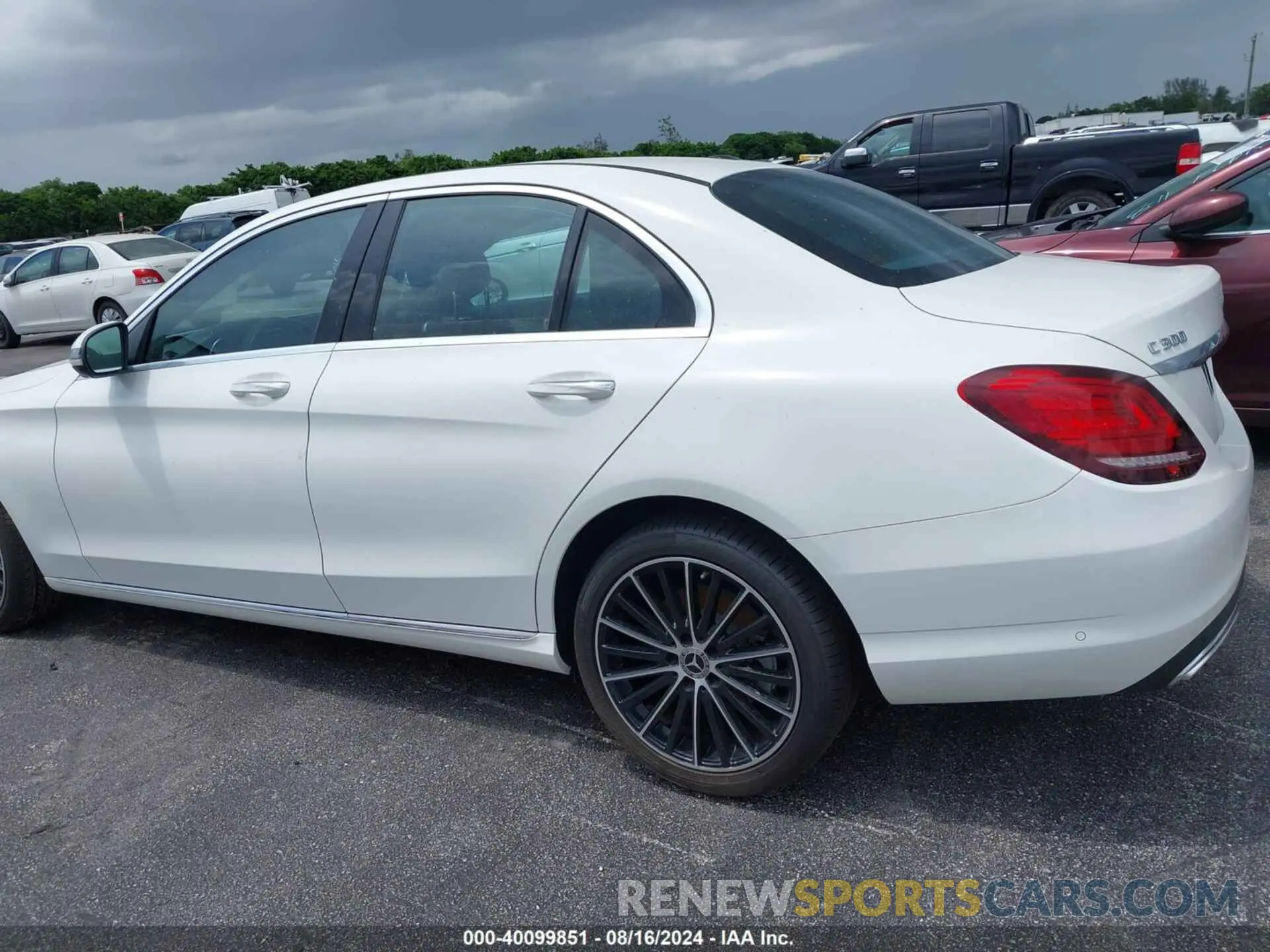 20 fotografías del automóvil dañado W1KWF8DB5MR625018 MERCEDES-BENZ C 300 2021