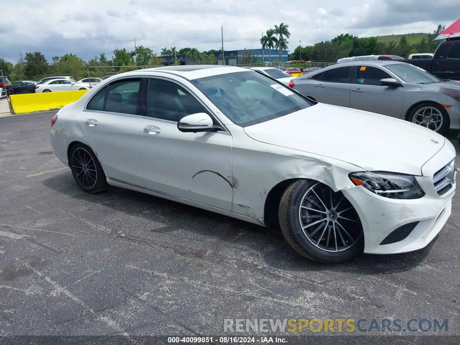 6 fotografías del automóvil dañado W1KWF8DB5MR625018 MERCEDES-BENZ C 300 2021