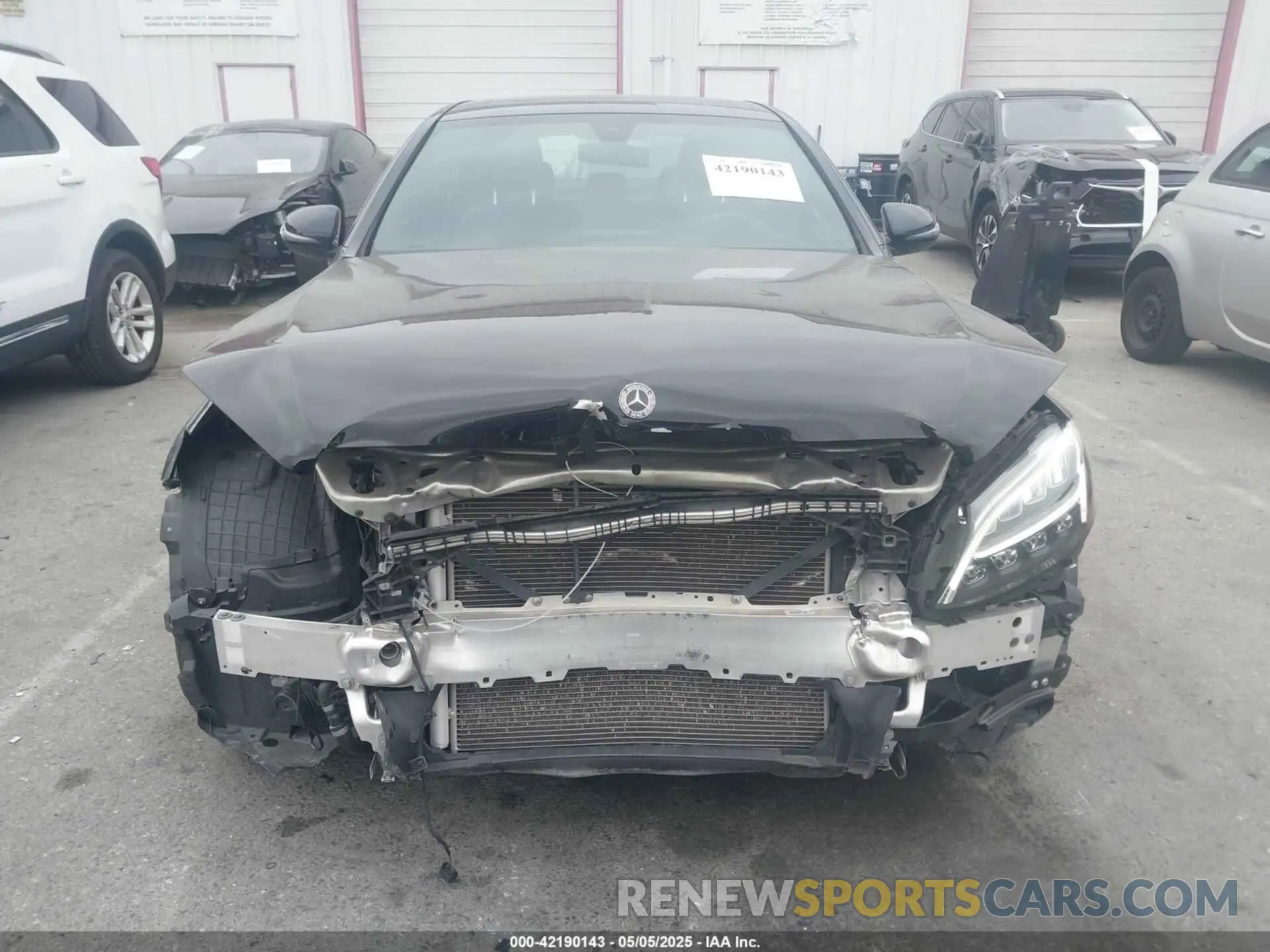 13 fotografías del automóvil dañado W1KWF8DB5MR650484 MERCEDES-BENZ C 300 2021