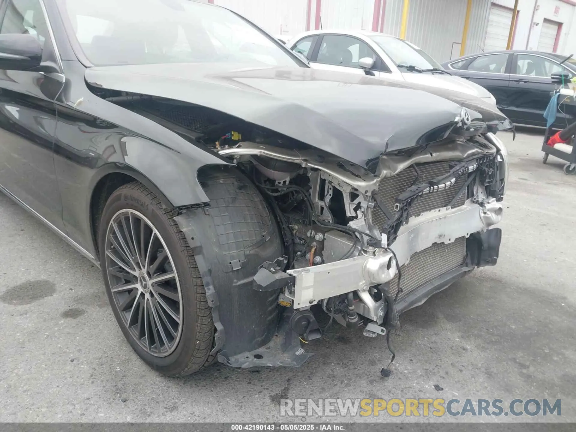 6 fotografías del automóvil dañado W1KWF8DB5MR650484 MERCEDES-BENZ C 300 2021