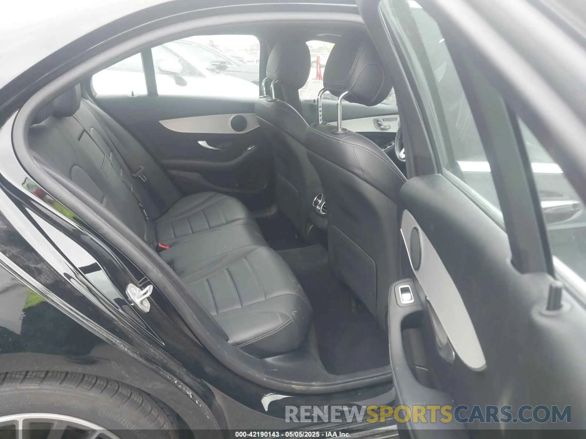 8 fotografías del automóvil dañado W1KWF8DB5MR650484 MERCEDES-BENZ C 300 2021