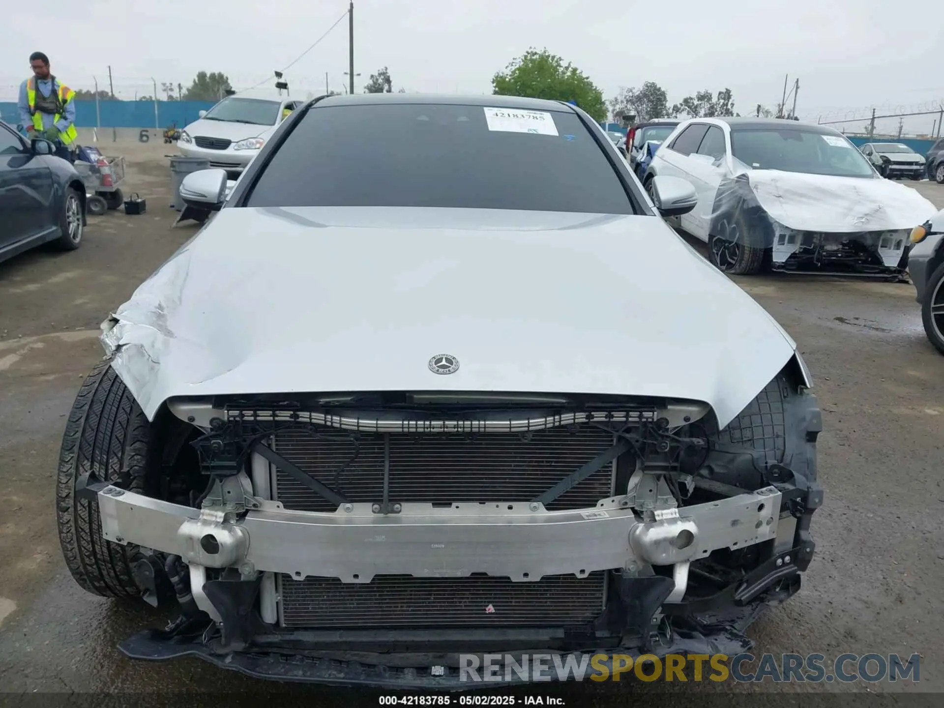 13 fotografías del automóvil dañado W1KWF8DB7MR647862 MERCEDES-BENZ C 300 2021