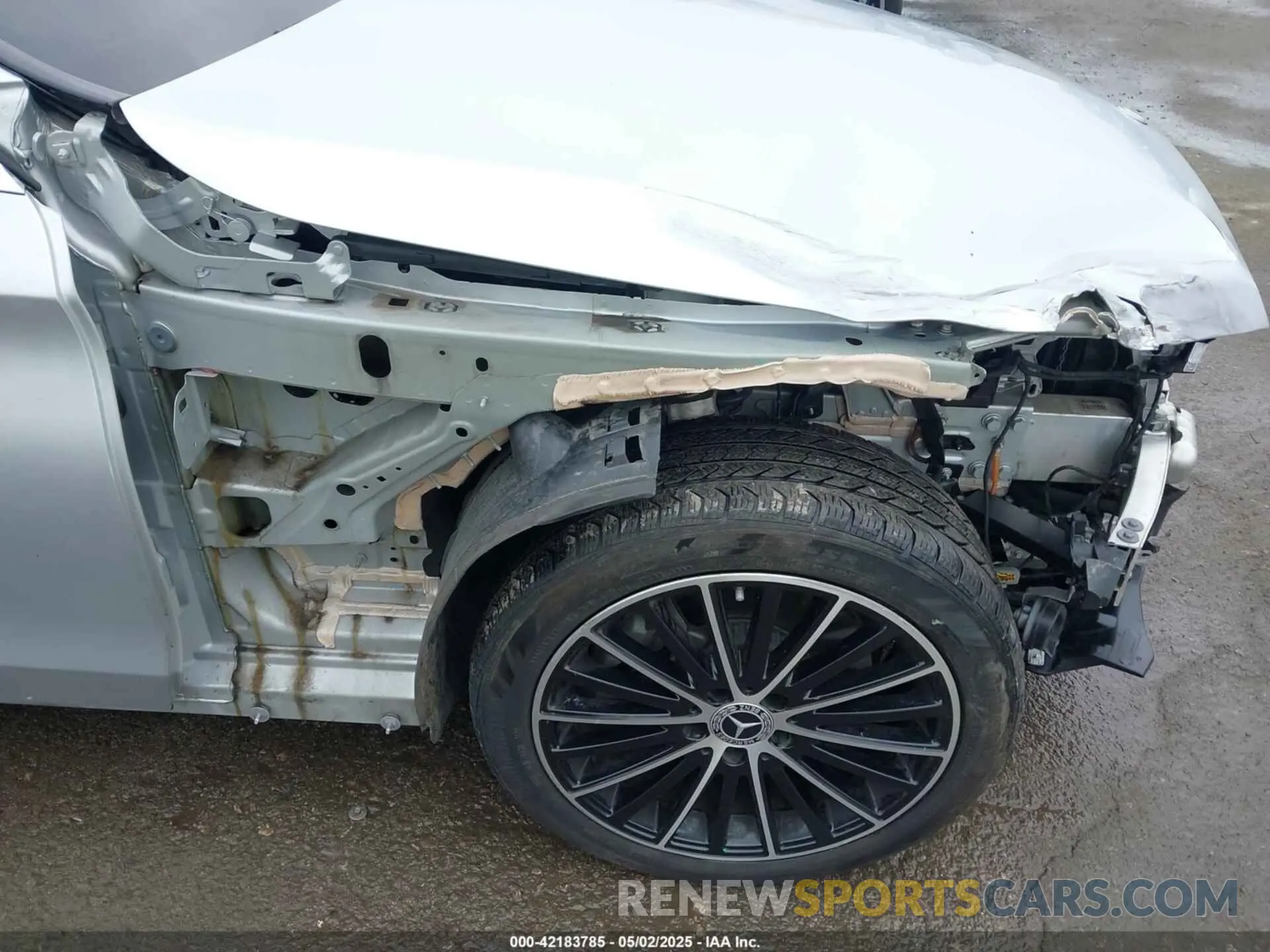 6 fotografías del automóvil dañado W1KWF8DB7MR647862 MERCEDES-BENZ C 300 2021