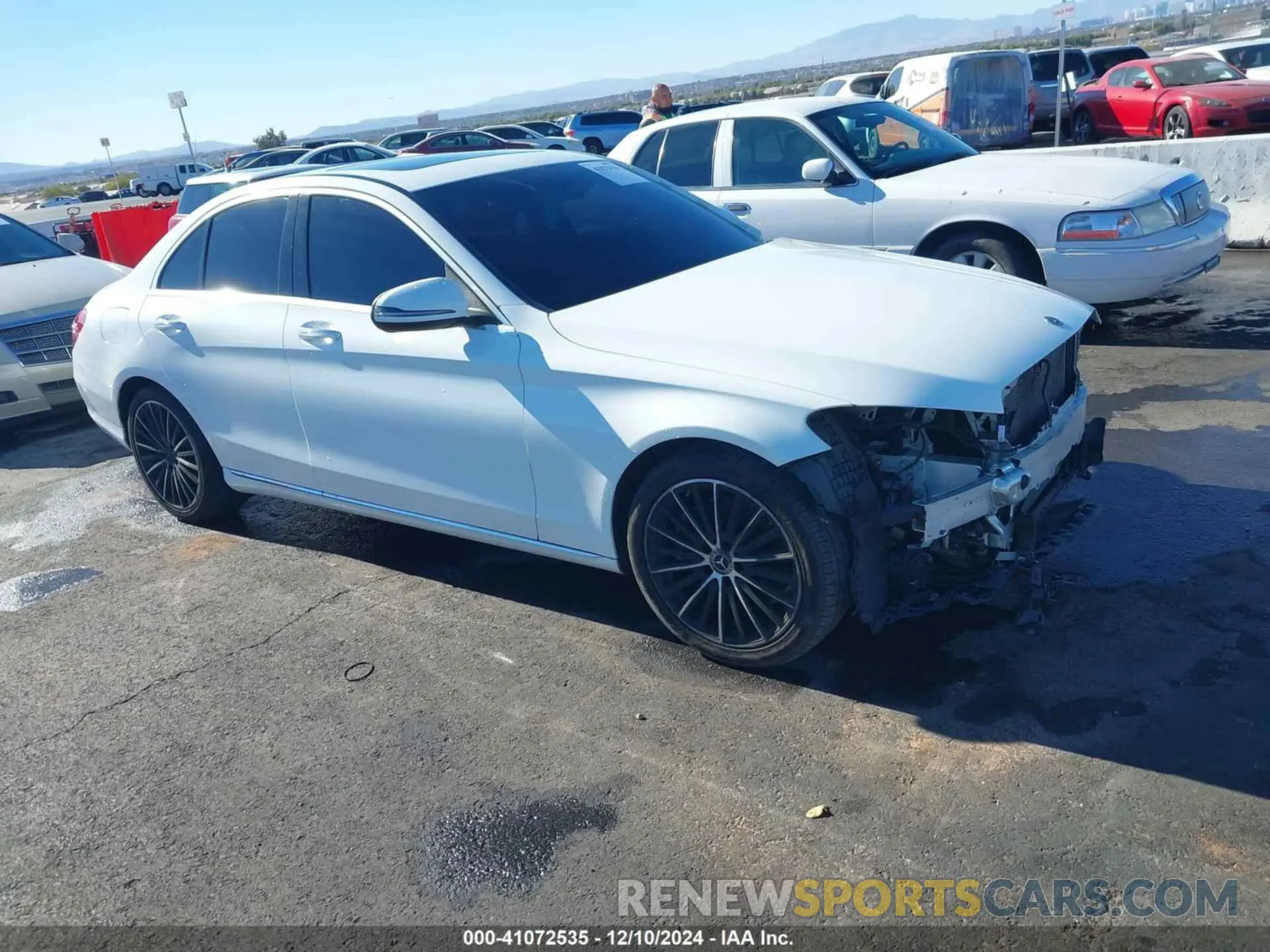 1 fotografías del automóvil dañado W1KWF8DB8MR619763 MERCEDES-BENZ C 300 2021