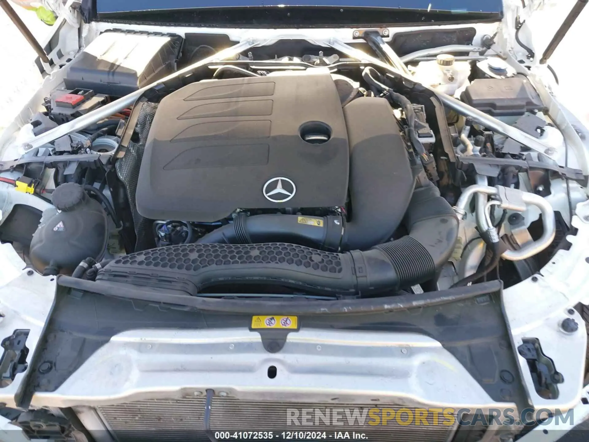 10 fotografías del automóvil dañado W1KWF8DB8MR619763 MERCEDES-BENZ C 300 2021