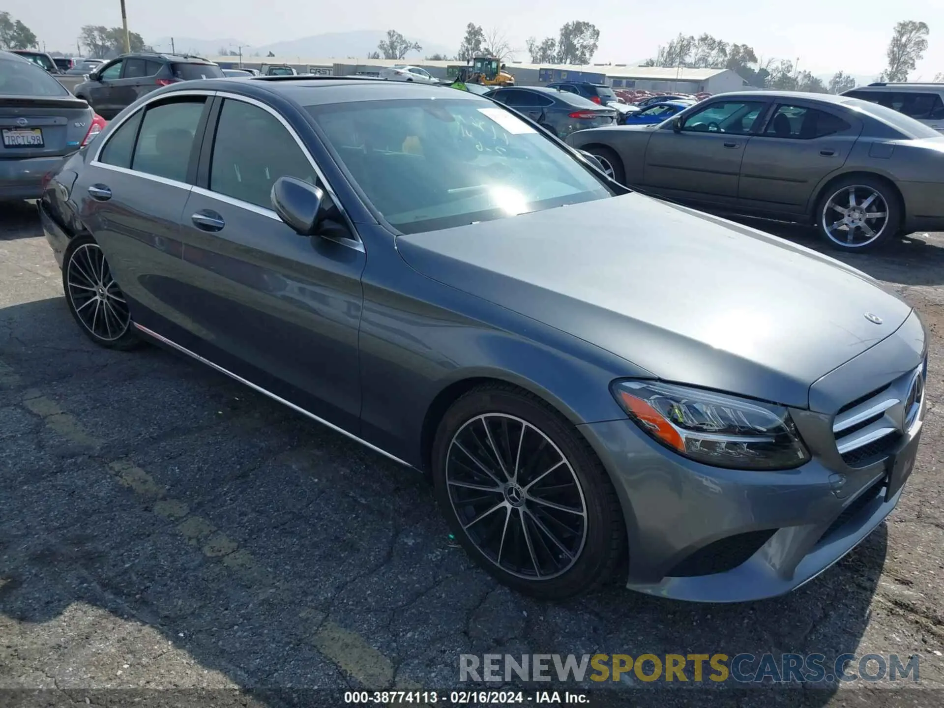 1 fotografías del automóvil dañado W1KWF8DBXMR613155 MERCEDES-BENZ C 300 2021
