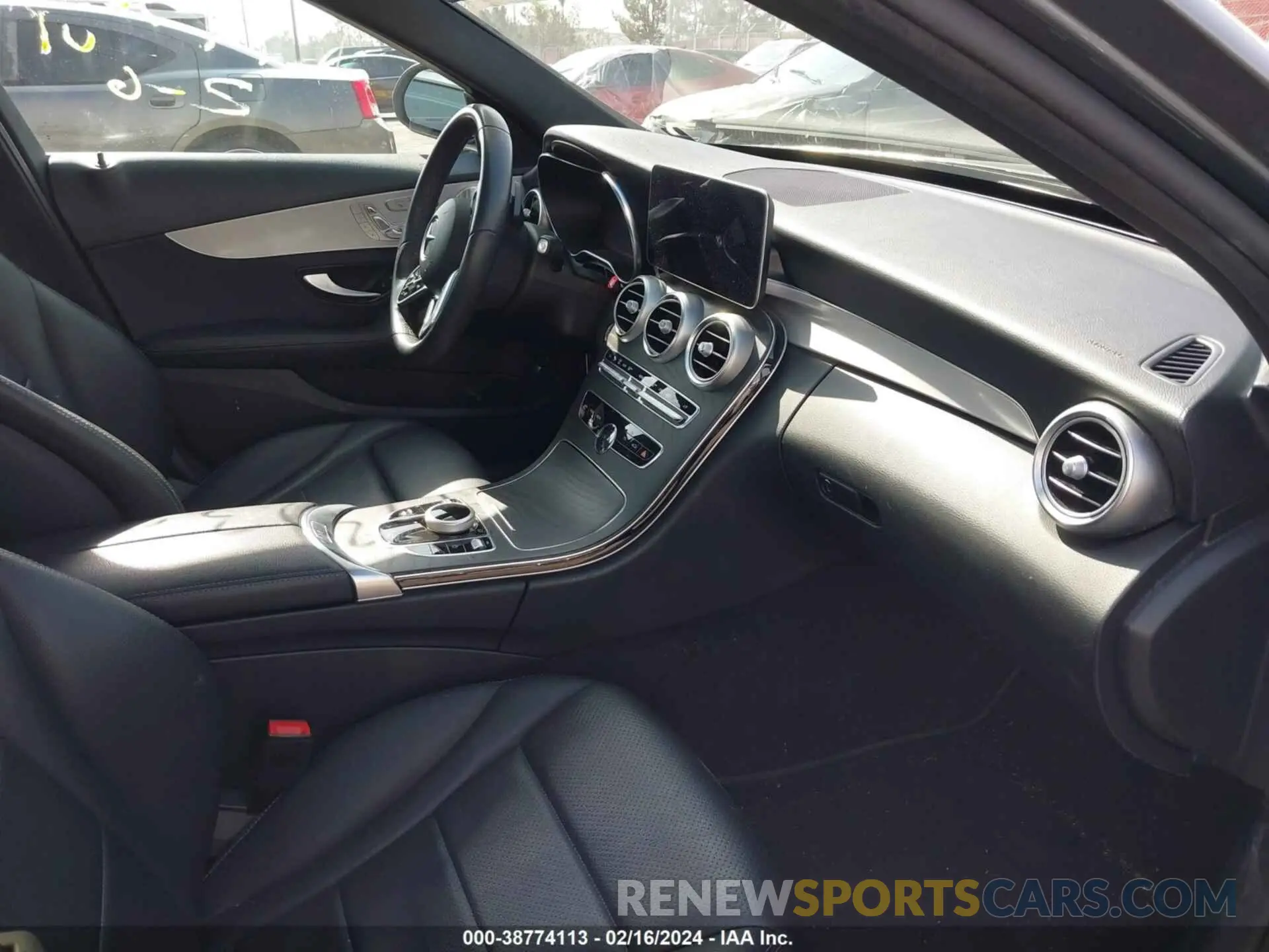 5 fotografías del automóvil dañado W1KWF8DBXMR613155 MERCEDES-BENZ C 300 2021