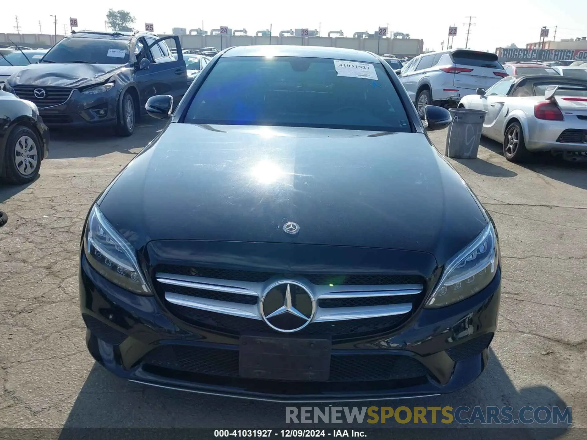 12 fotografías del automóvil dañado W1KWF8DBXMR634748 MERCEDES-BENZ C 300 2021
