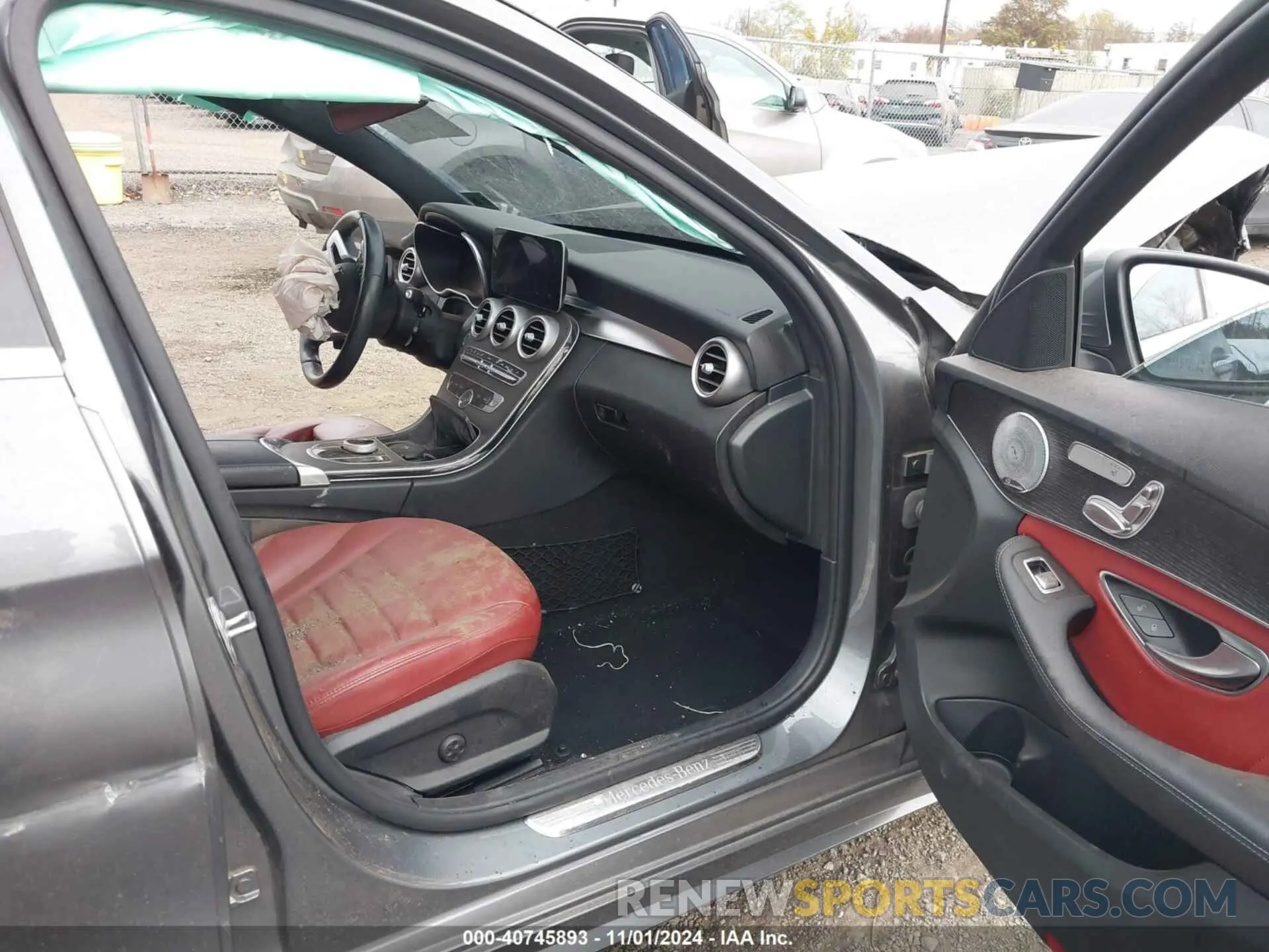 5 fotografías del automóvil dañado W1KWF8EB0MR630092 MERCEDES-BENZ C 300 2021