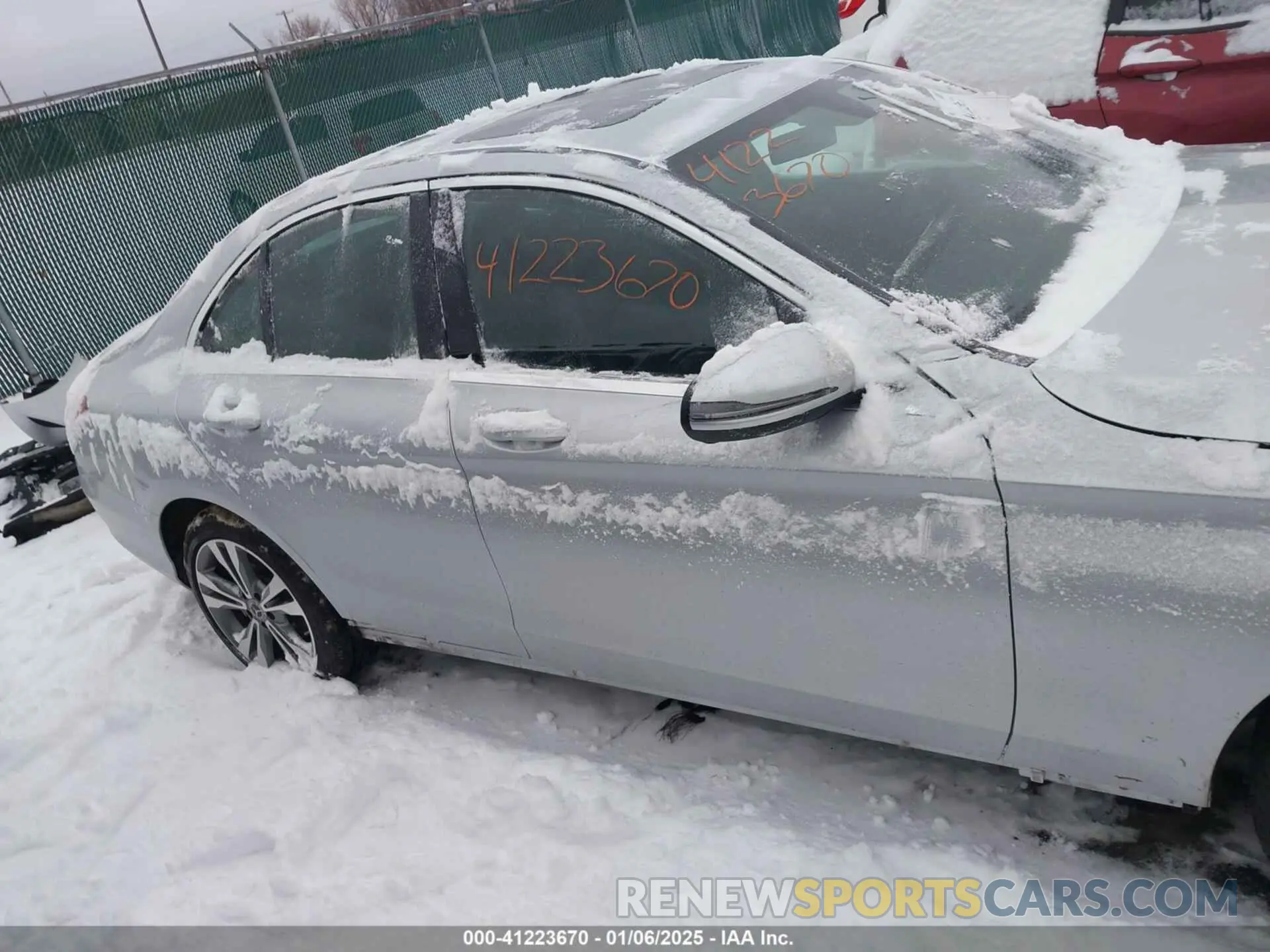 14 fotografías del automóvil dañado W1KWF8EB6MR651190 MERCEDES-BENZ C 300 2021