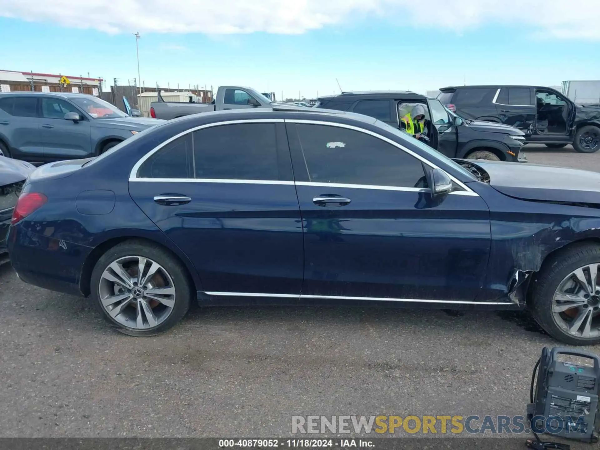 13 fotografías del automóvil dañado W1KWF8EB8MR649134 MERCEDES-BENZ C 300 2021