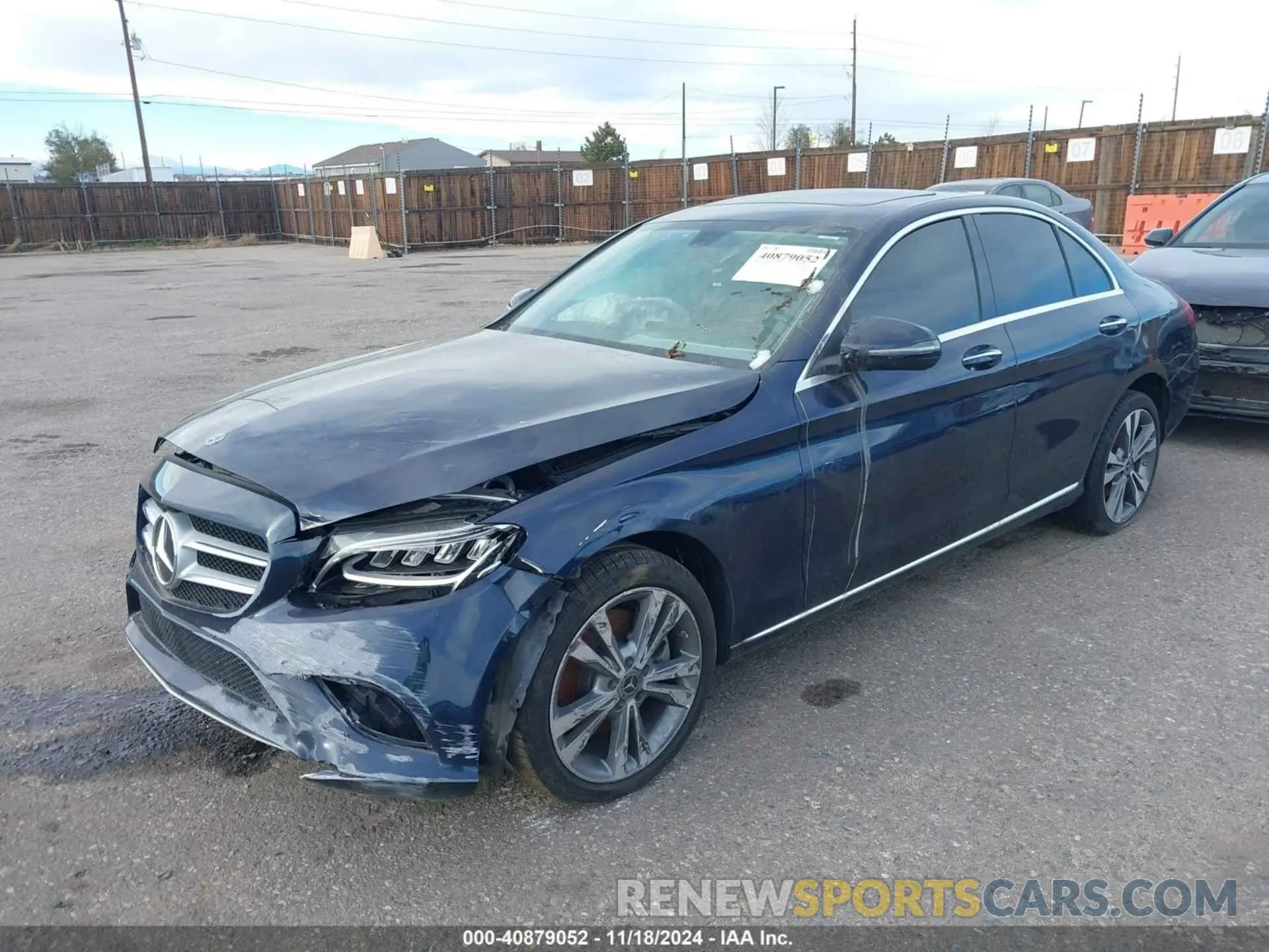 2 fotografías del automóvil dañado W1KWF8EB8MR649134 MERCEDES-BENZ C 300 2021