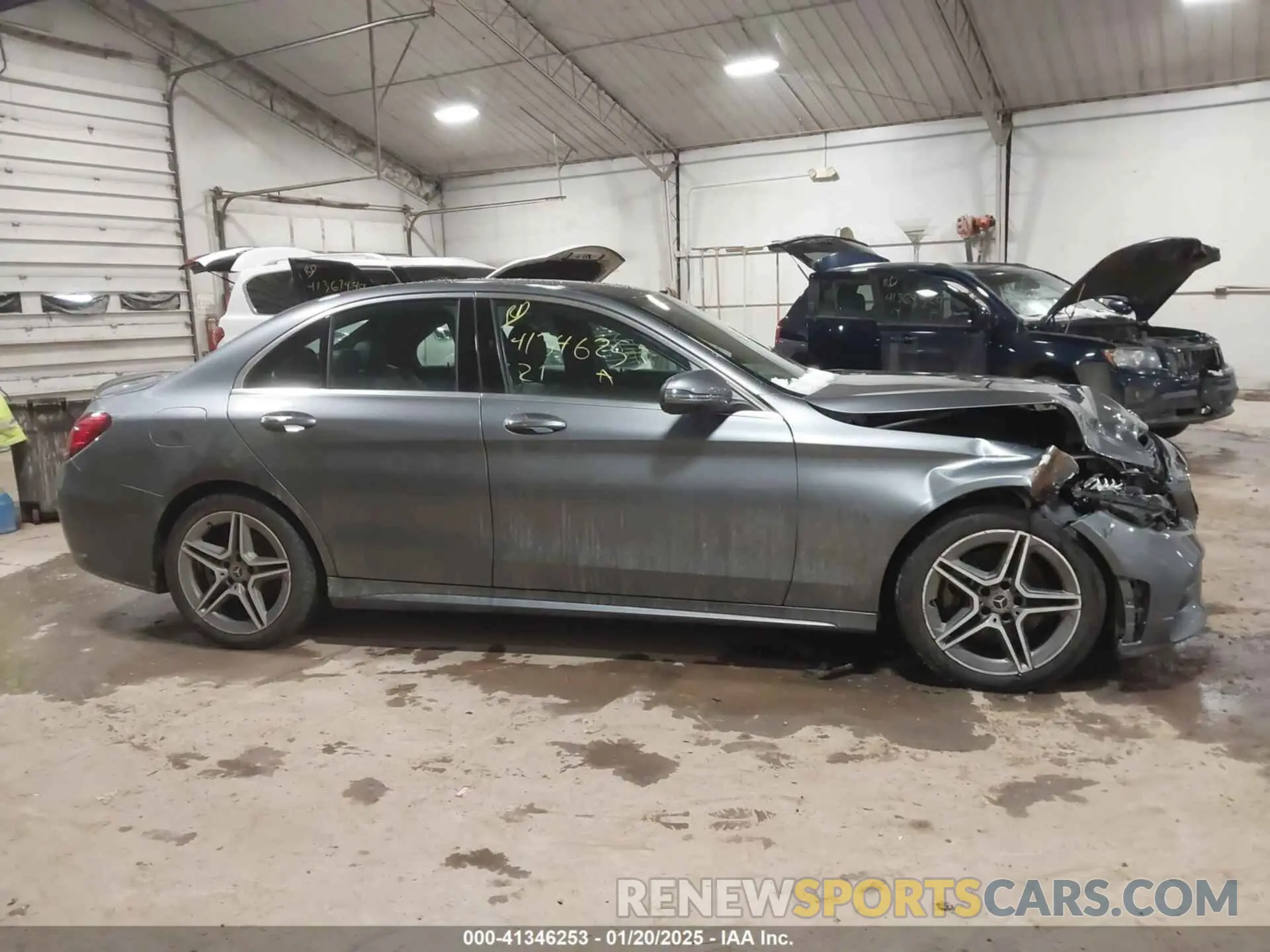 13 fotografías del automóvil dañado W1KWF8EBXMR637714 MERCEDES-BENZ C 300 2021