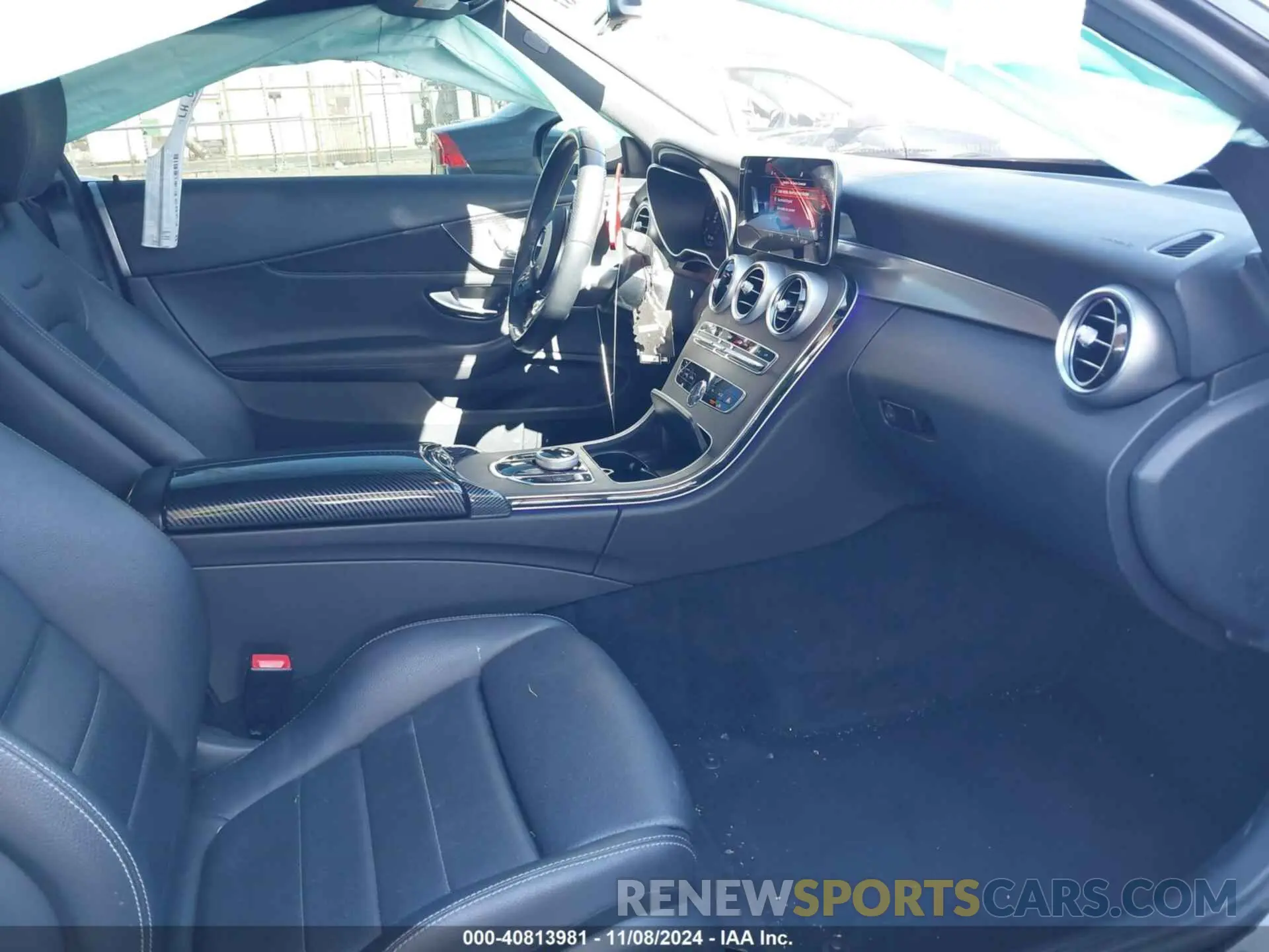 5 fotografías del automóvil dañado W1KWJ8DBXMG092058 MERCEDES-BENZ C 300 2021