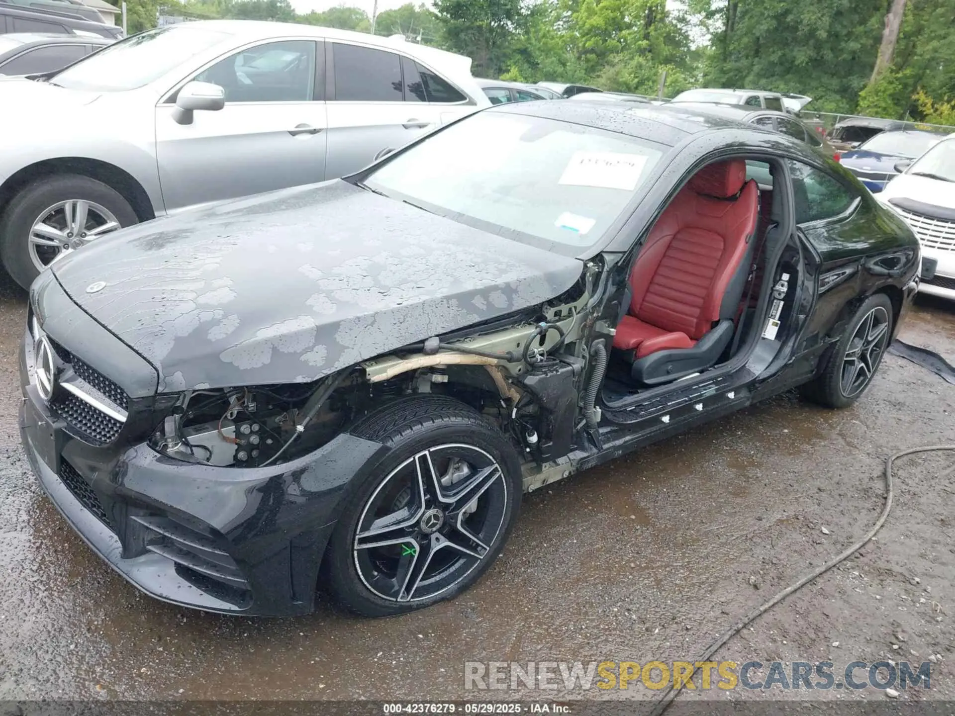 2 fotografías del automóvil dañado W1KWJ8EB5MG092130 MERCEDES-BENZ C 300 2021
