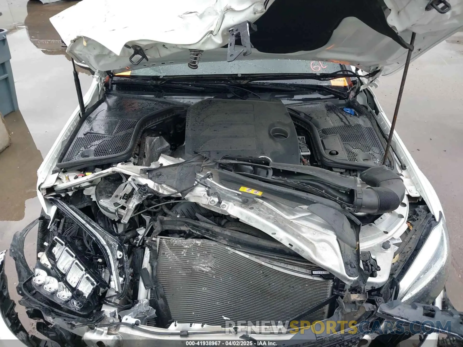 10 fotografías del automóvil dañado W1KWJ8EB9MG095256 MERCEDES-BENZ C 300 2021