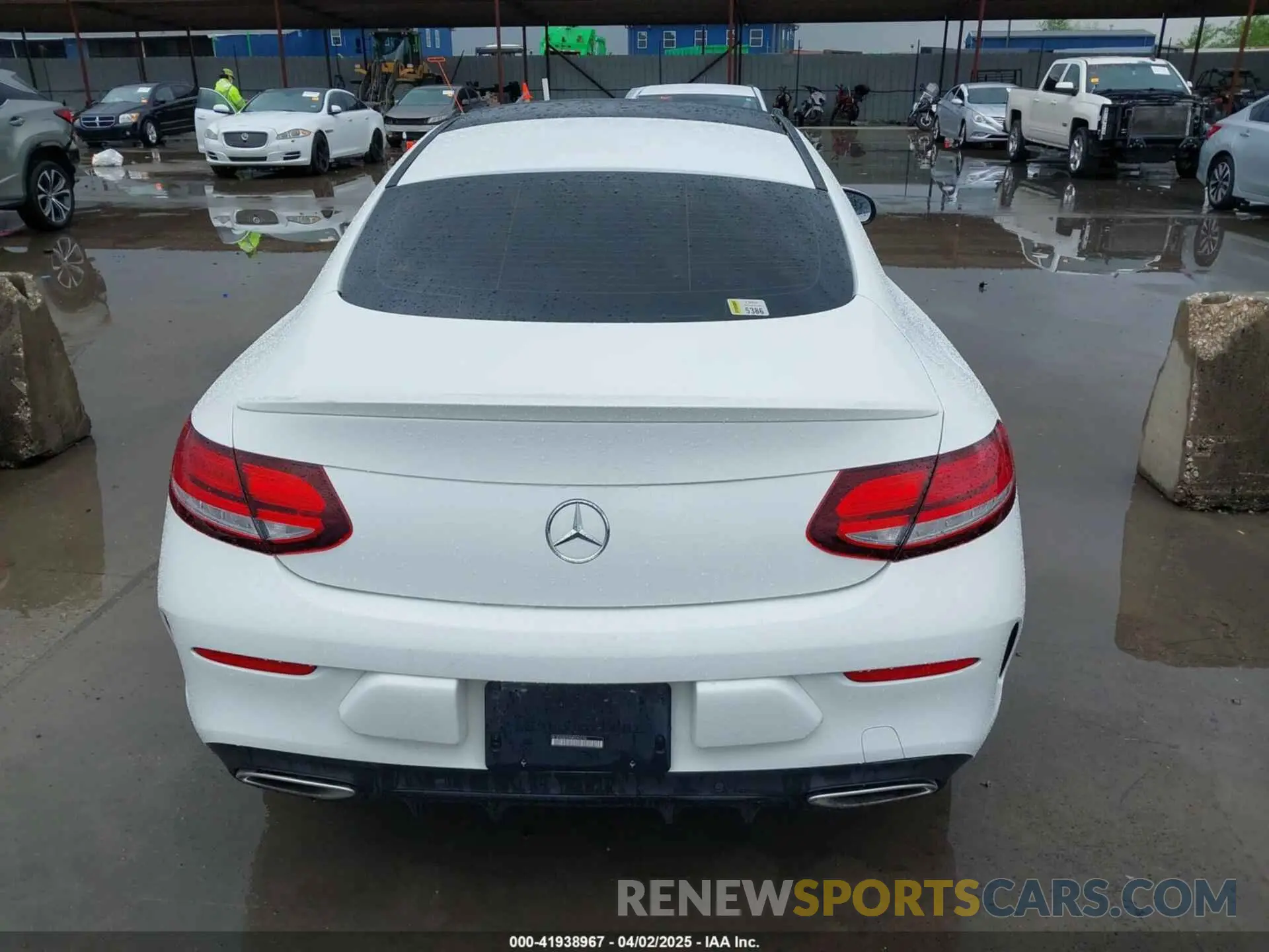 16 fotografías del automóvil dañado W1KWJ8EB9MG095256 MERCEDES-BENZ C 300 2021