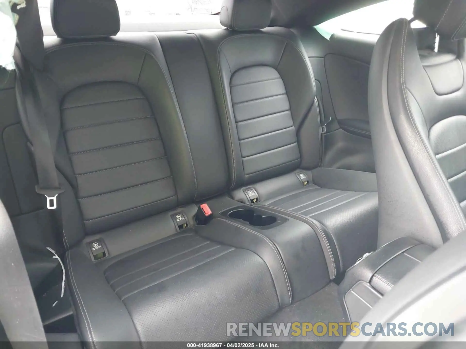 8 fotografías del automóvil dañado W1KWJ8EB9MG095256 MERCEDES-BENZ C 300 2021