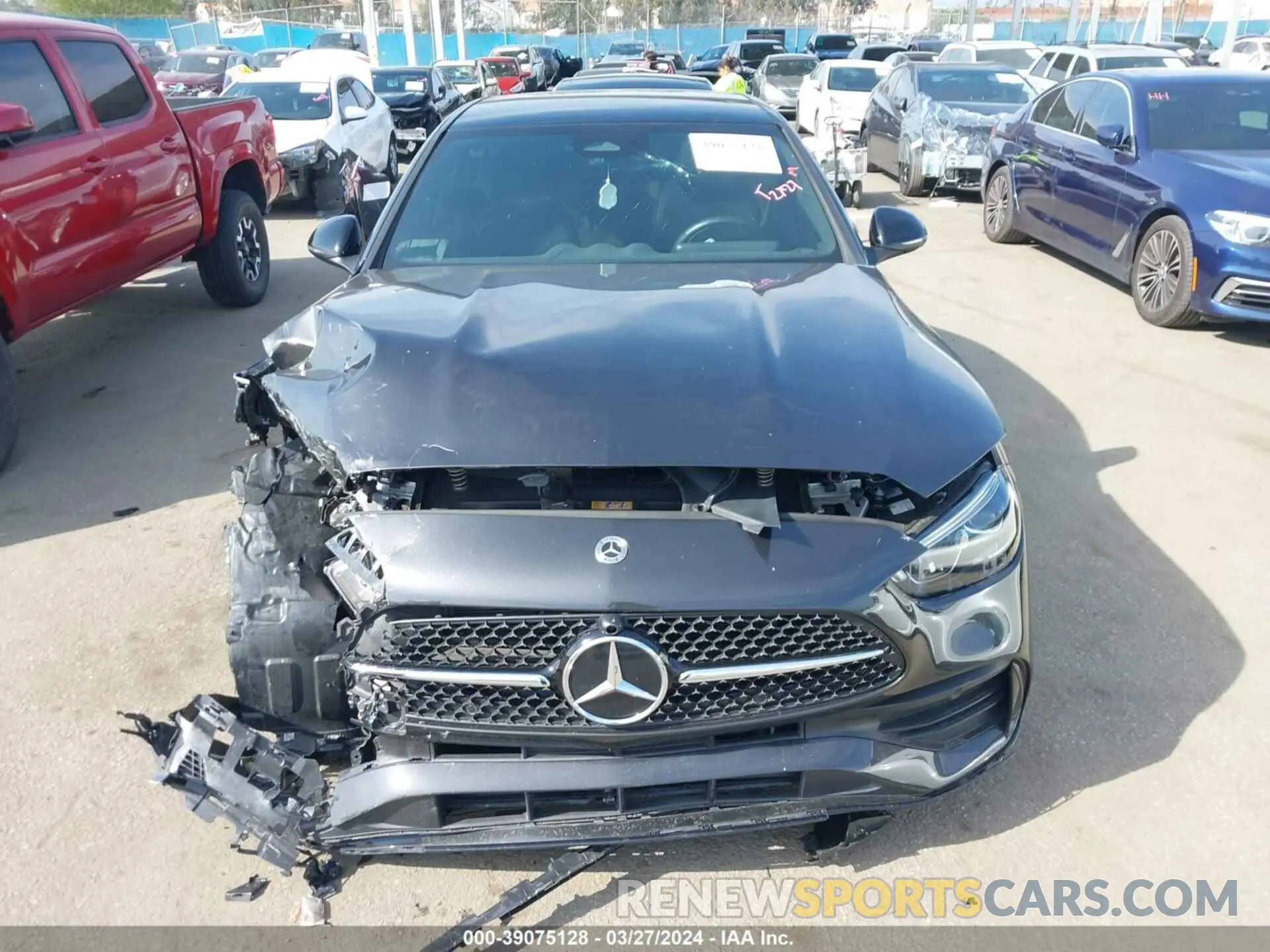 12 fotografías del automóvil dañado W1KAF4GB1NR037844 MERCEDES-BENZ C 300 2022